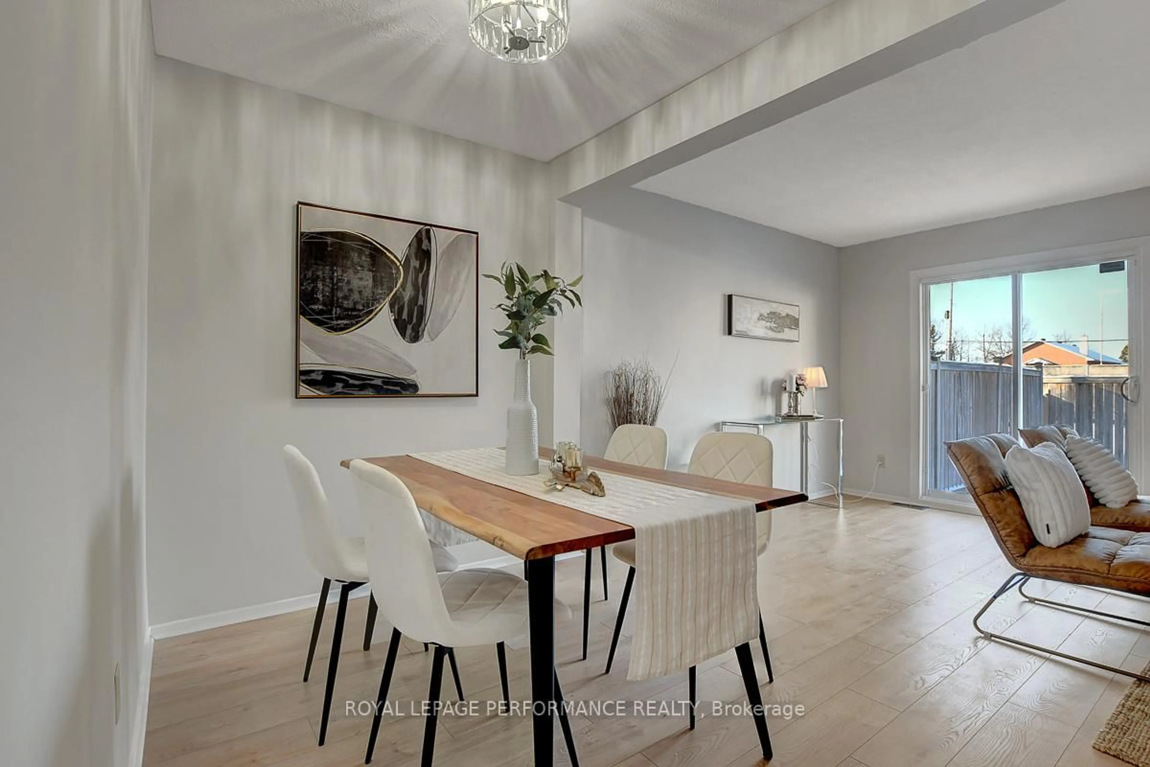 Dining room, wood/laminate floor for 2603 PIMLICO Cres, Ottawa Ontario K1T 2A6