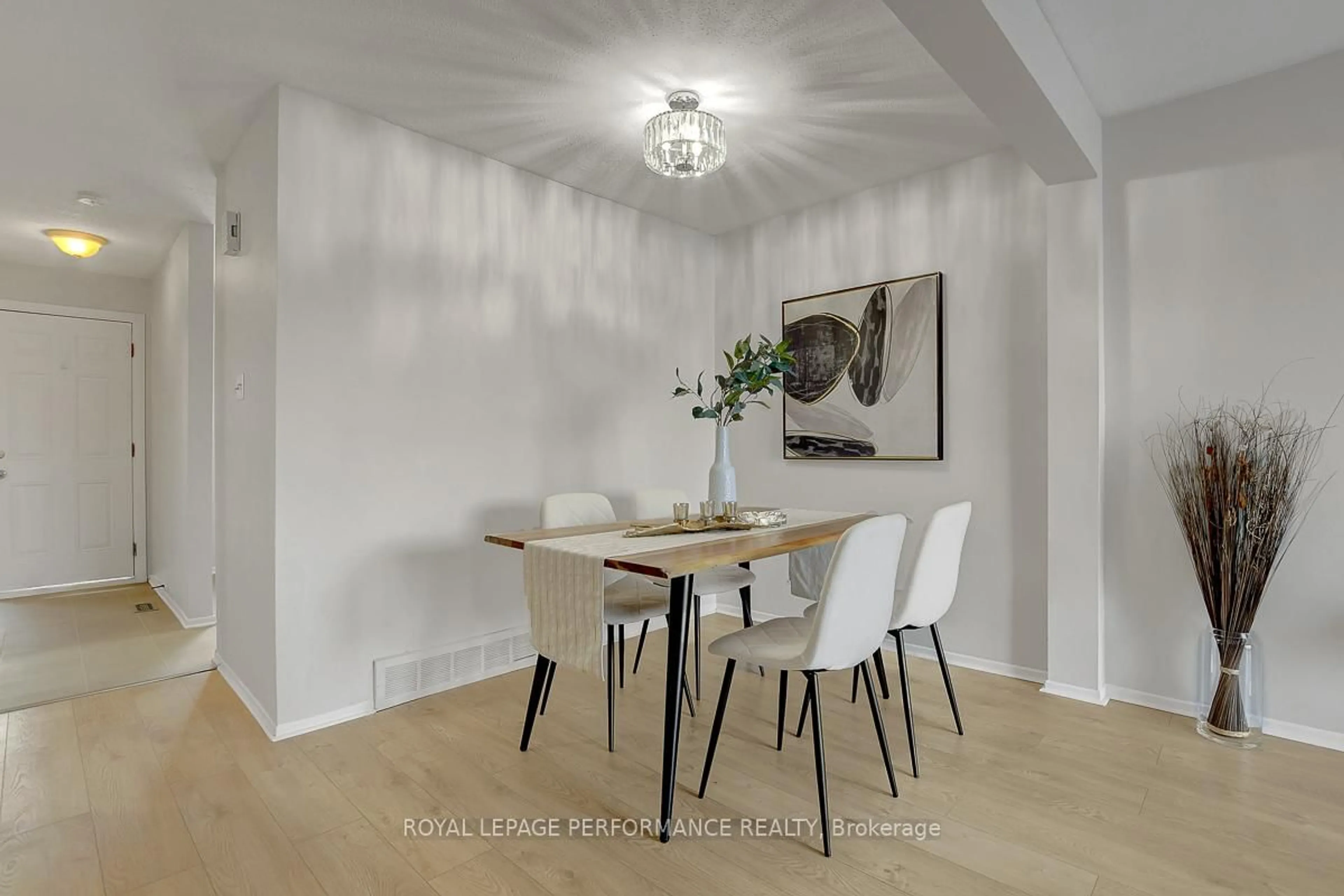 Dining room, wood/laminate floor for 2603 PIMLICO Cres, Ottawa Ontario K1T 2A6