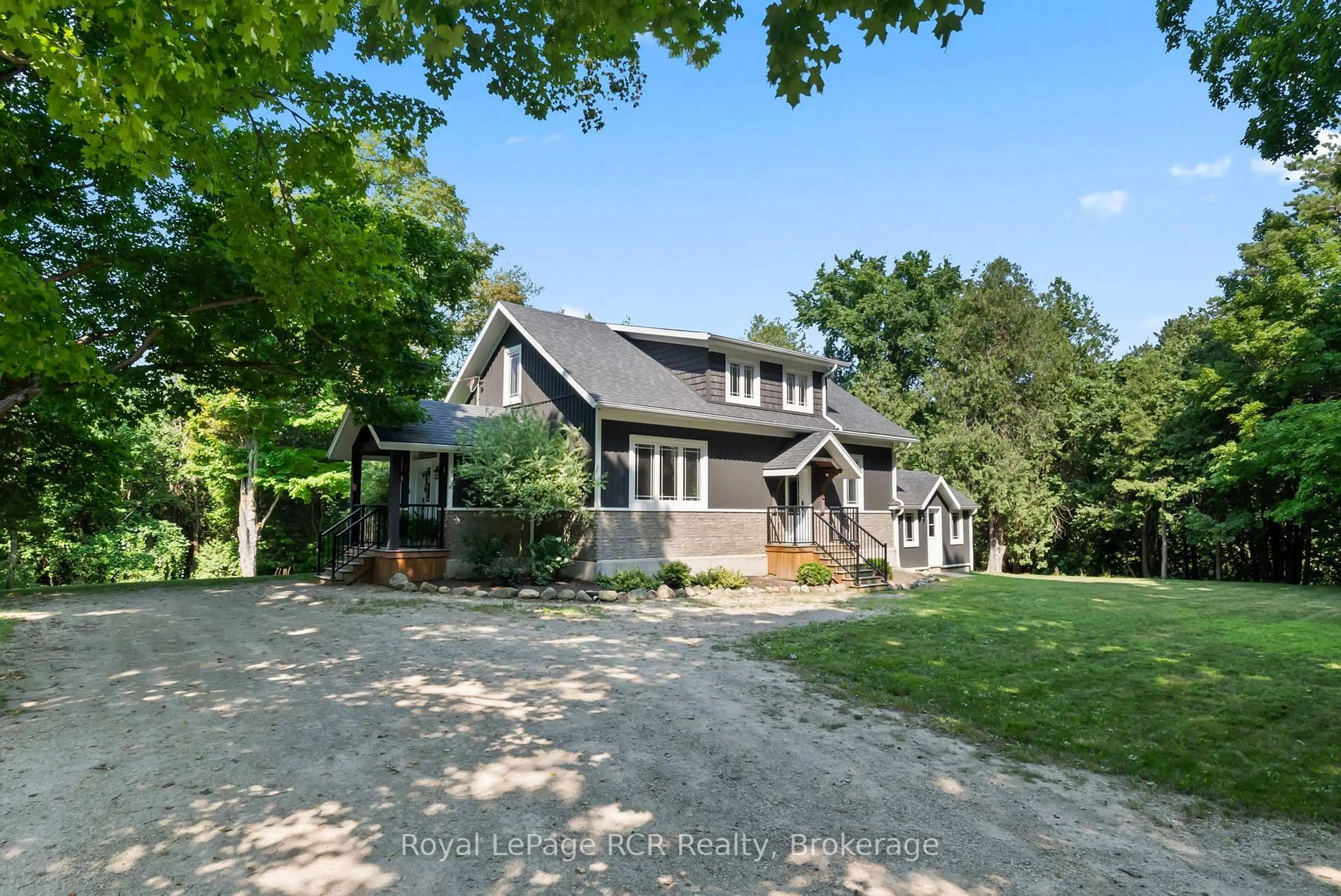 A pic from outside/outdoor area/front of a property/back of a property/a pic from drone, street for 39626 Glenannon Rd, Morris Turnberry Ontario N0G 2W0