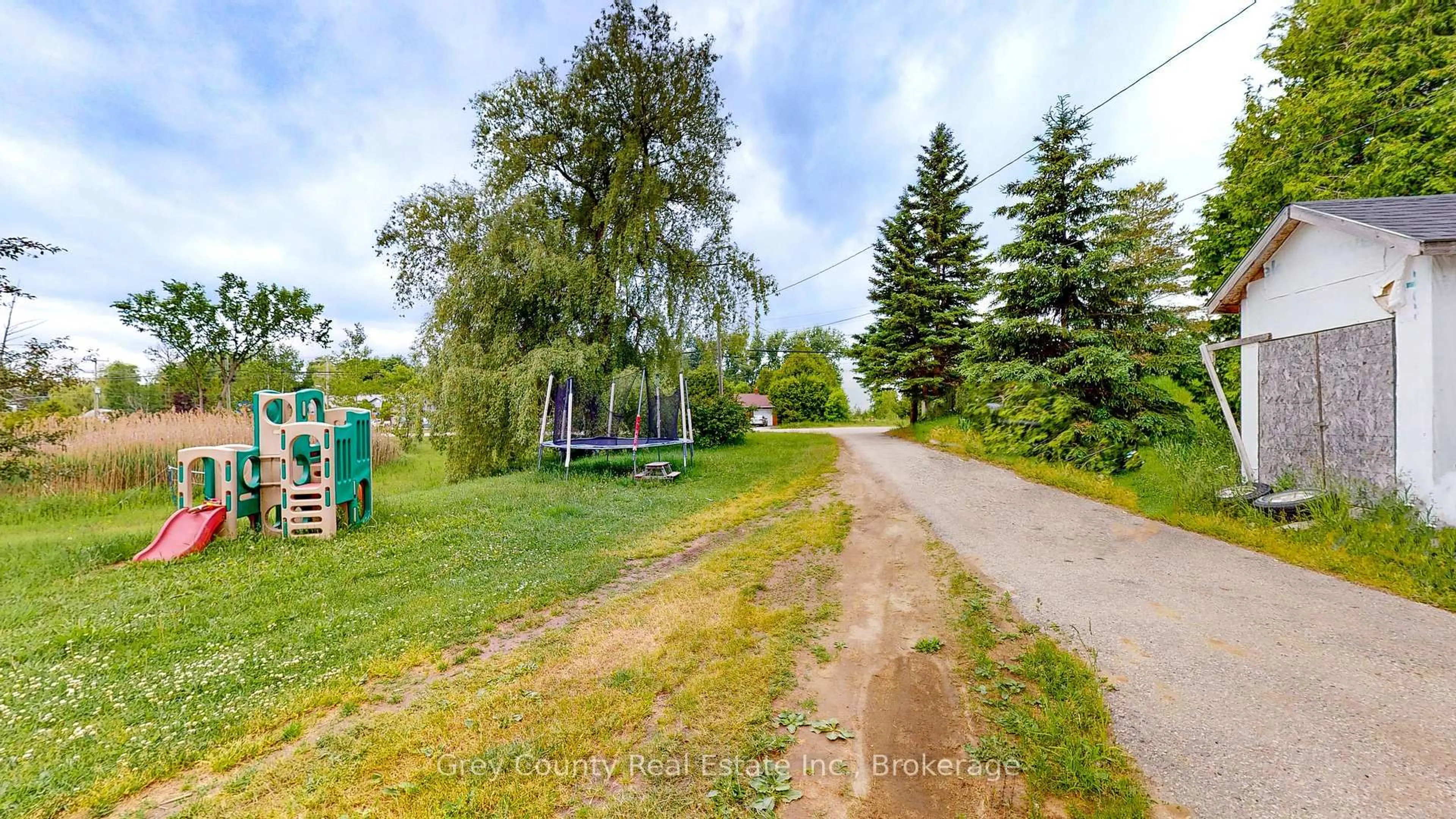 Unknown for 117 Collingwood St, Grey Highlands Ontario N0C 1E0