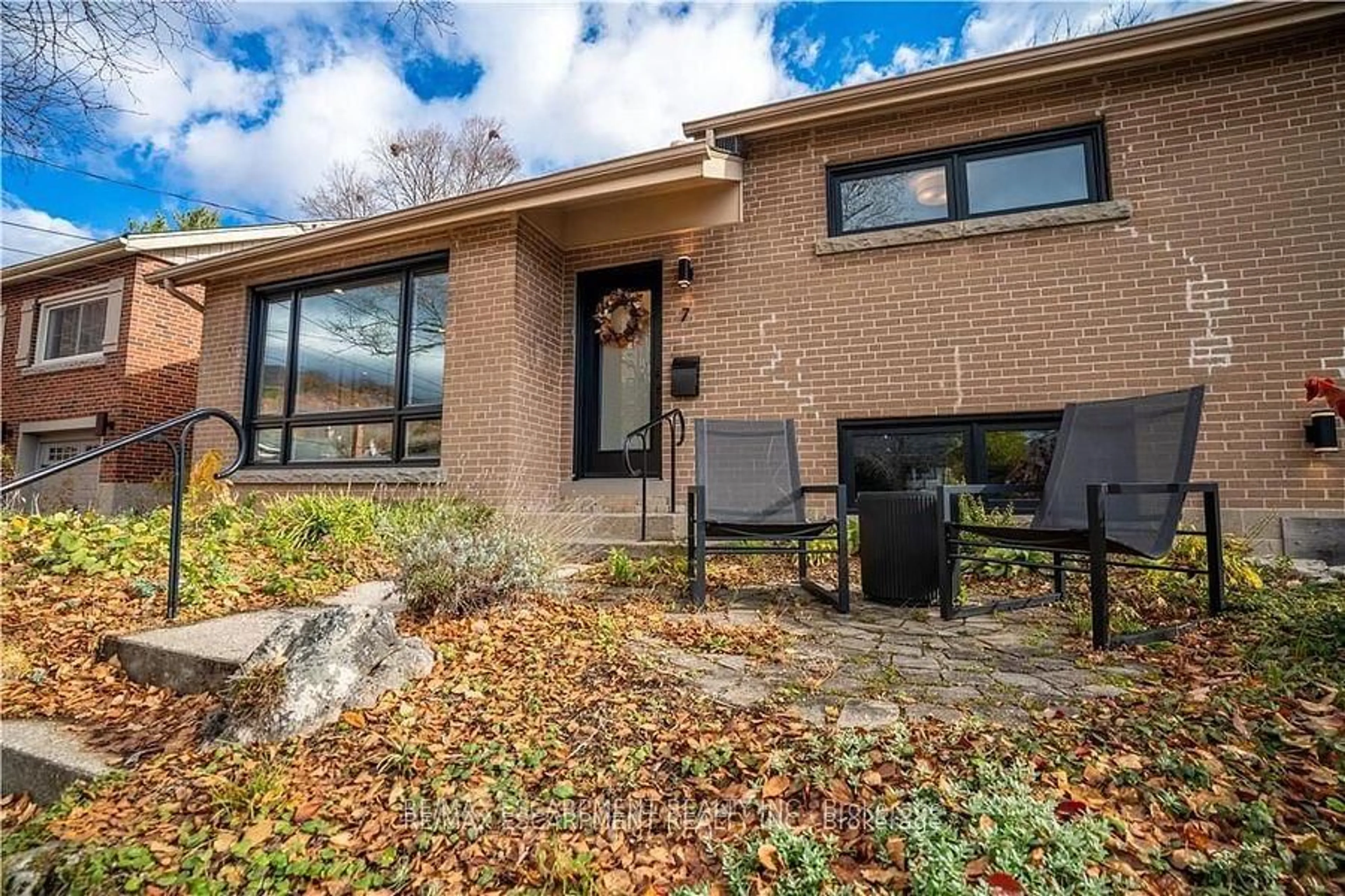 Home with brick exterior material, street for 7 Glenmorris Dr, Hamilton Ontario L9H 1S5
