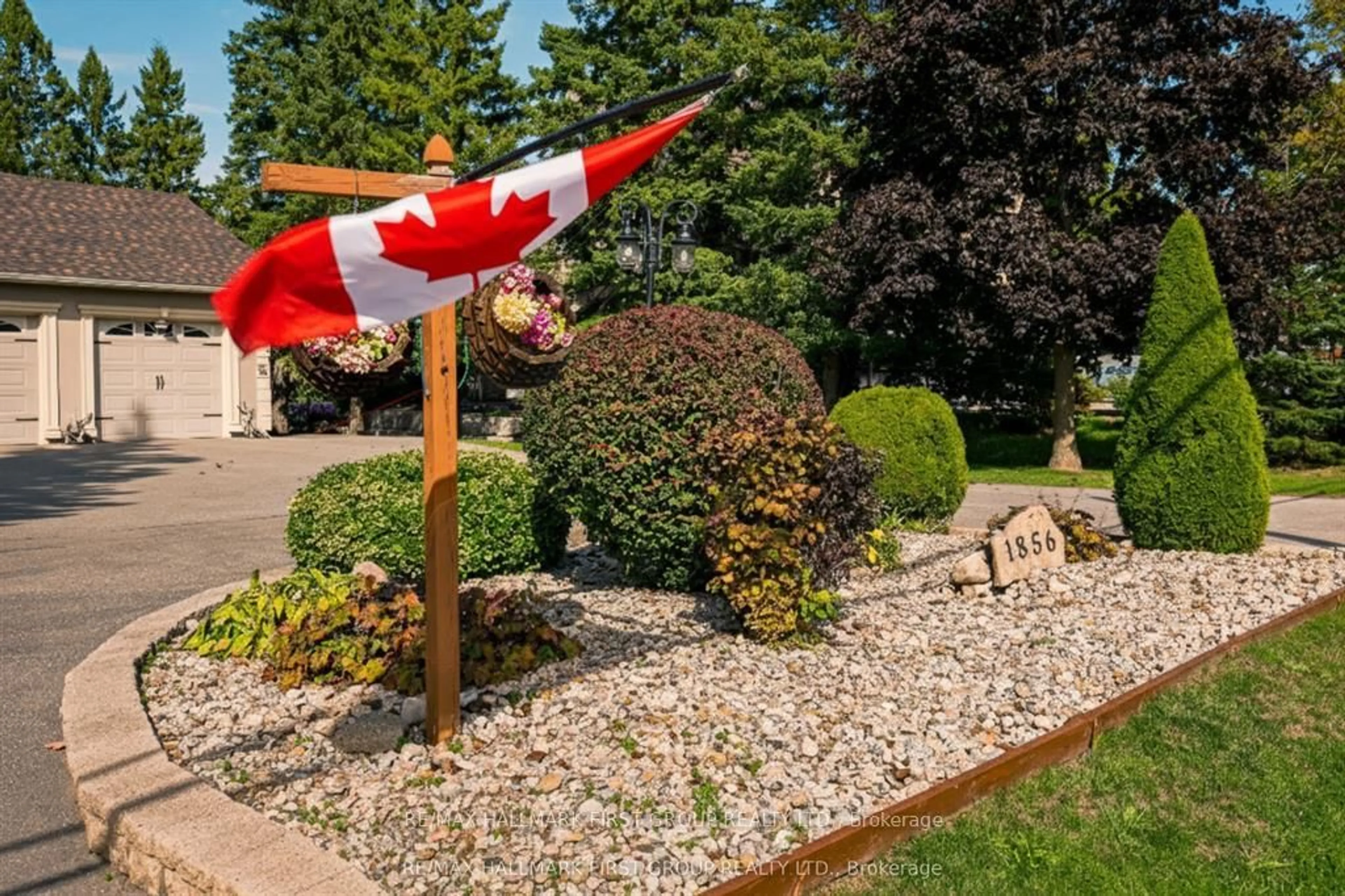 Patio, unknown for 1856 Sherbrooke St, Cavan Monaghan Ontario L0A 1G0