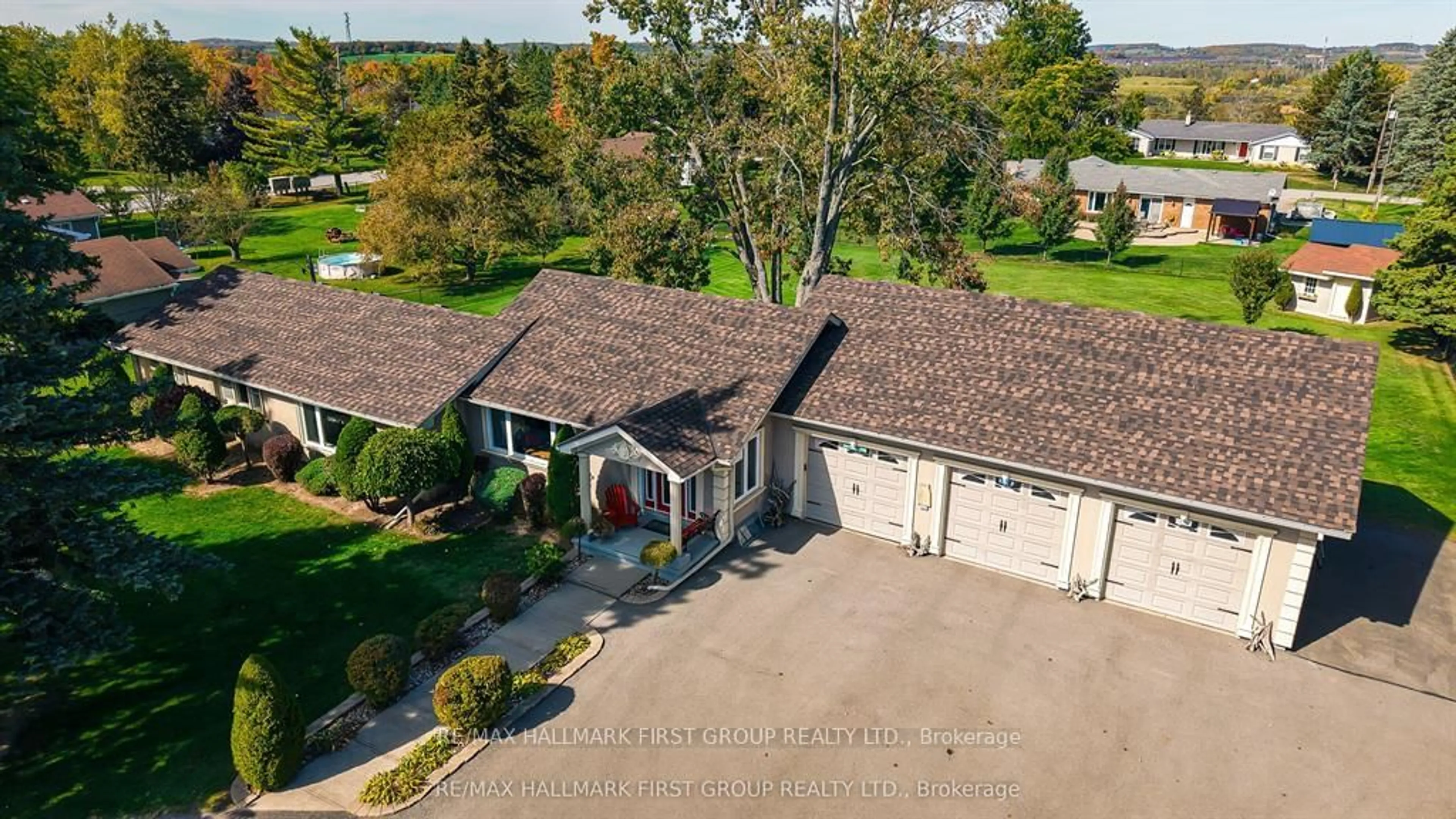 A pic from outside/outdoor area/front of a property/back of a property/a pic from drone, street for 1856 Sherbrooke St, Cavan Monaghan Ontario L0A 1G0