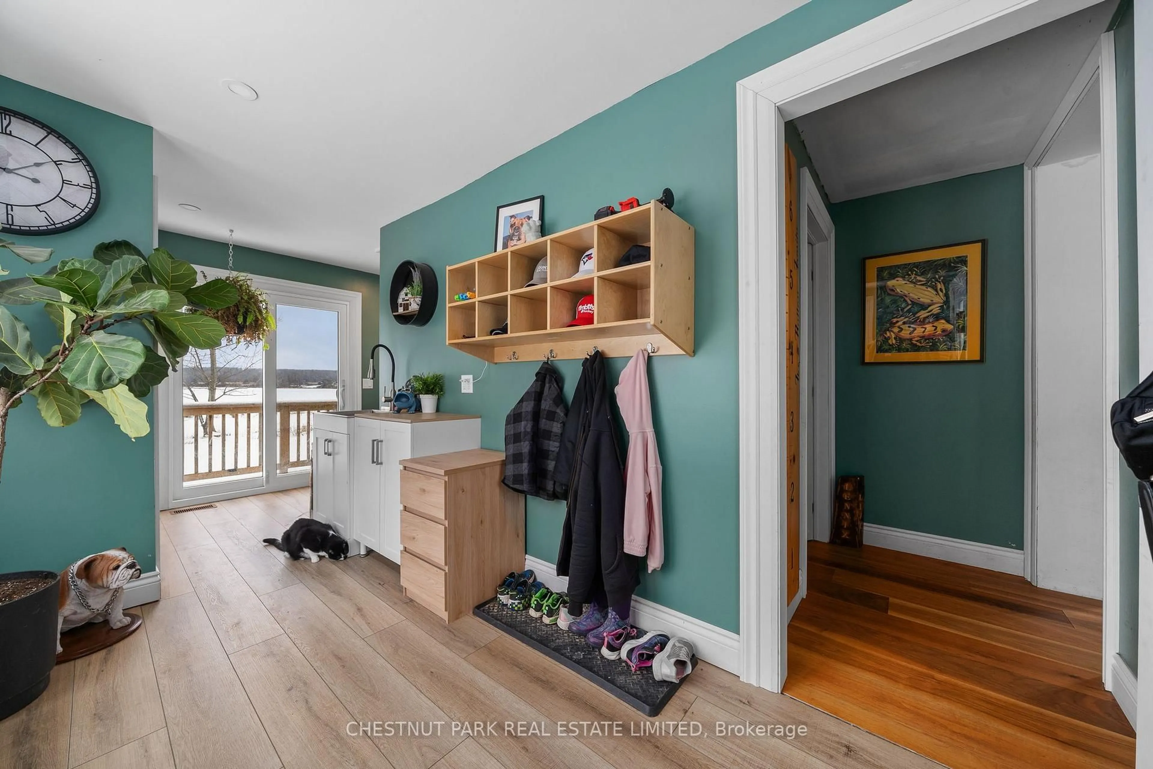 Indoor entryway for 370 Kaiser Crossroad, Prince Edward County Ontario K0K 2T0