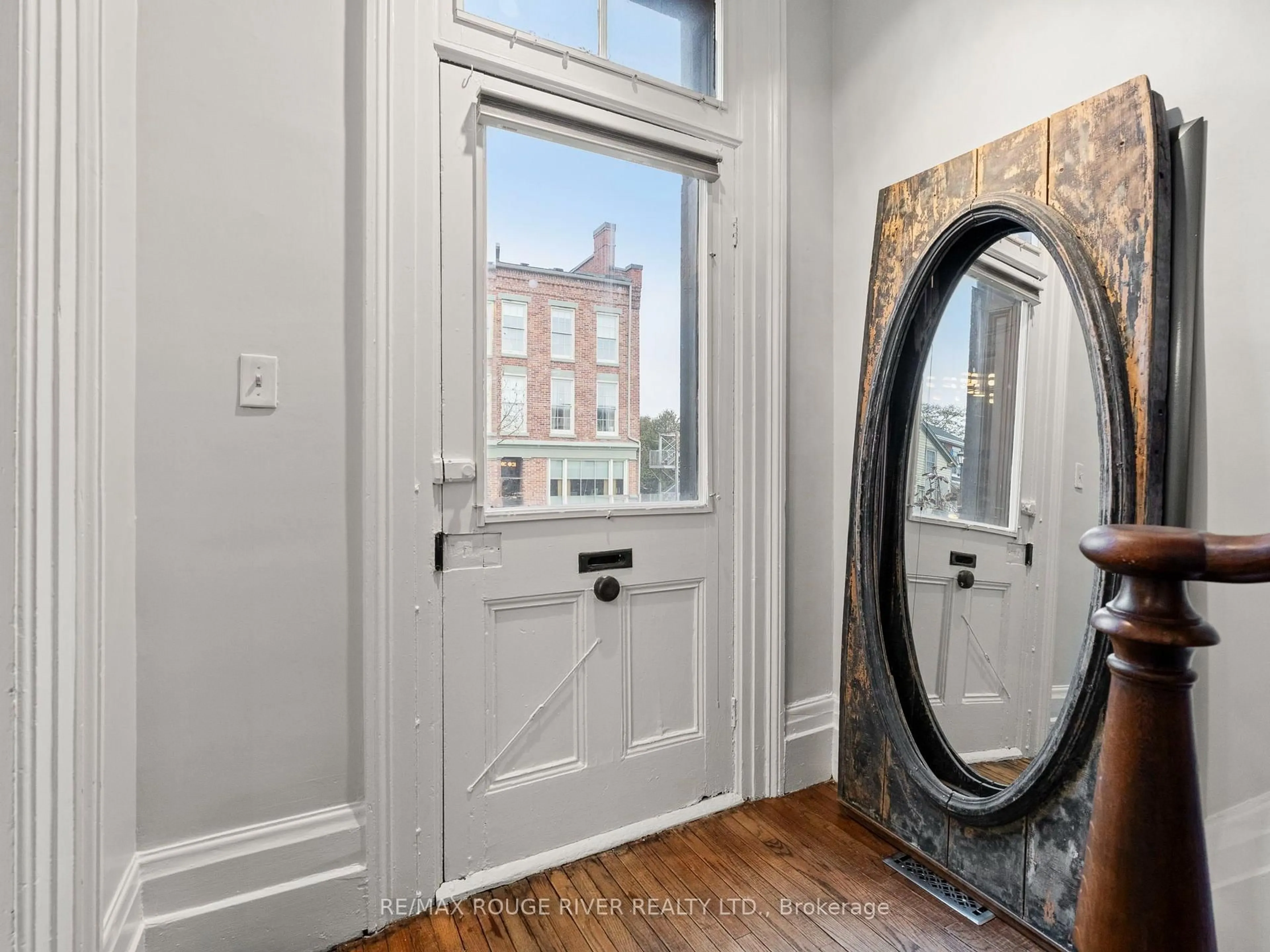 Indoor entryway for 141 Walton St, Port Hope Ontario L1A 1N4