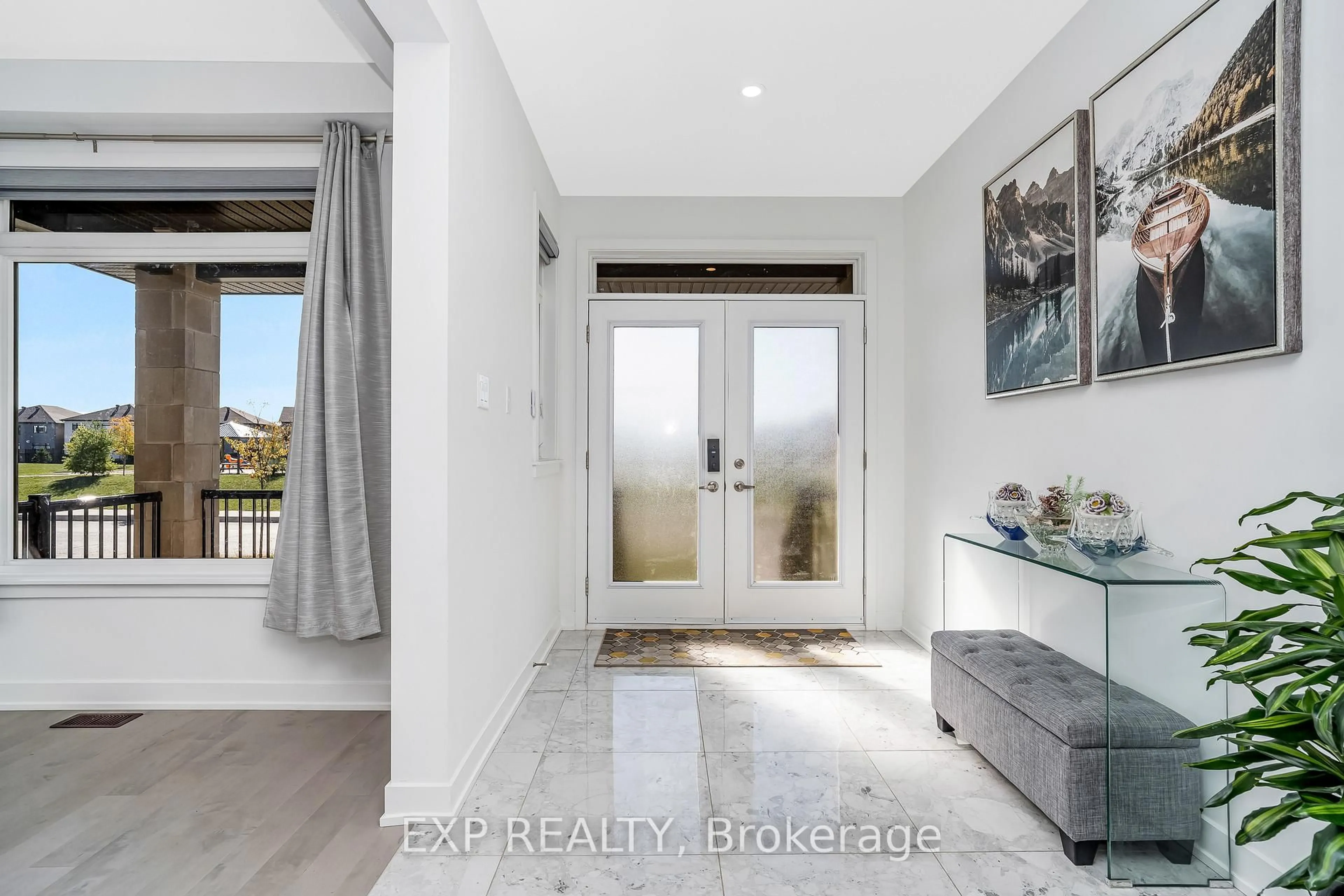 Indoor entryway for 503 Adane Way, Ottawa Ontario K4M 1B2