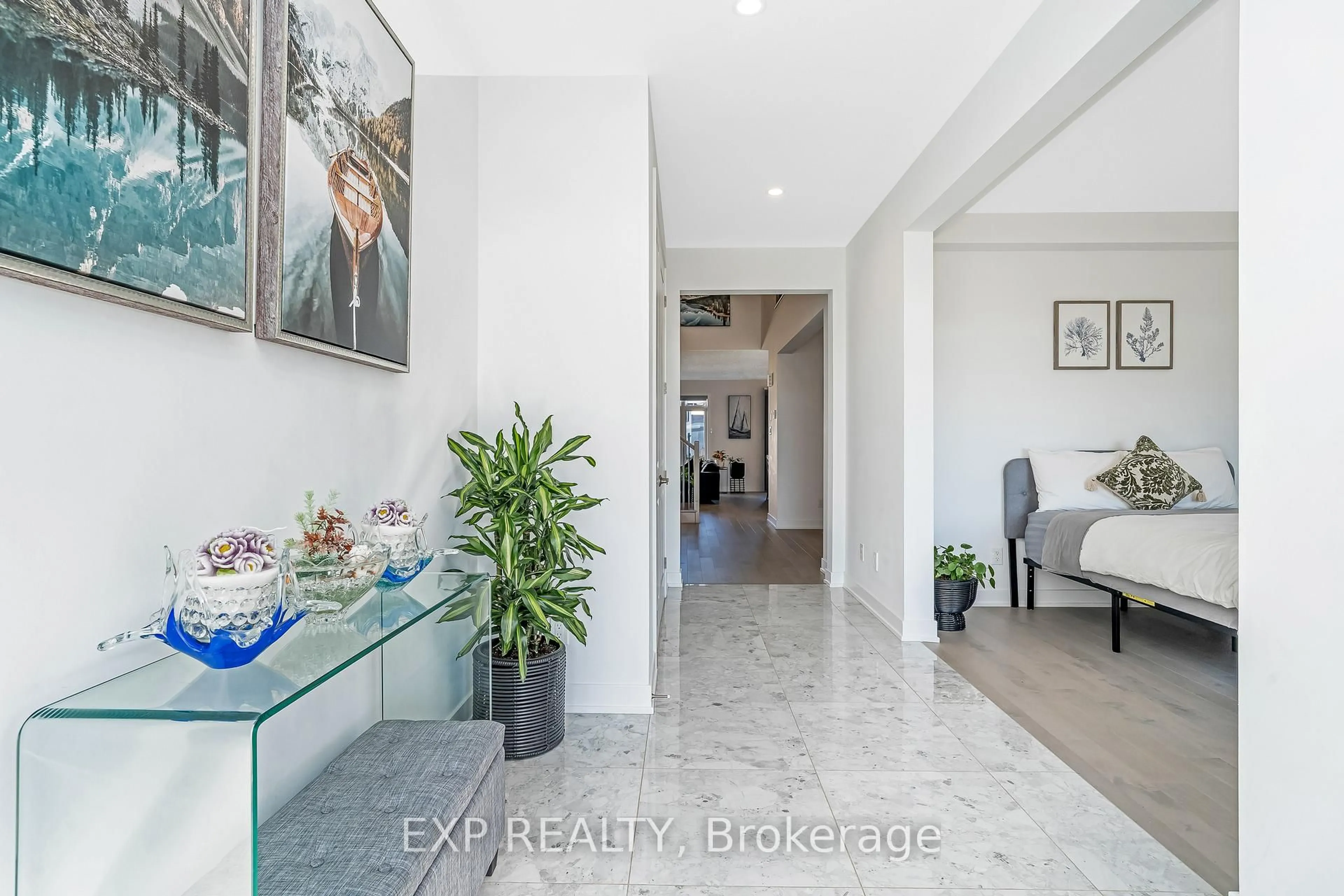 Indoor foyer for 503 Adane Way, Ottawa Ontario K4M 1B2