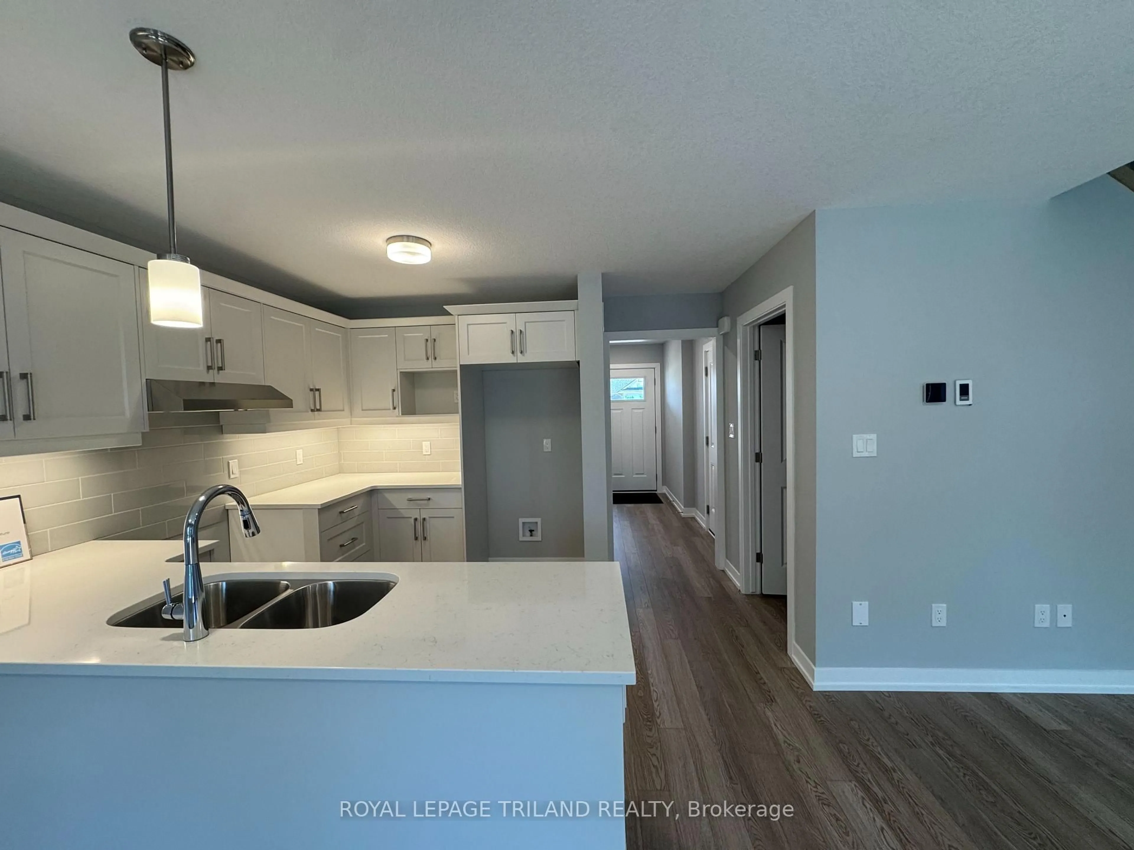 Open concept kitchen, unknown for 165 STYLES Dr, St. Thomas Ontario N5R 0R1