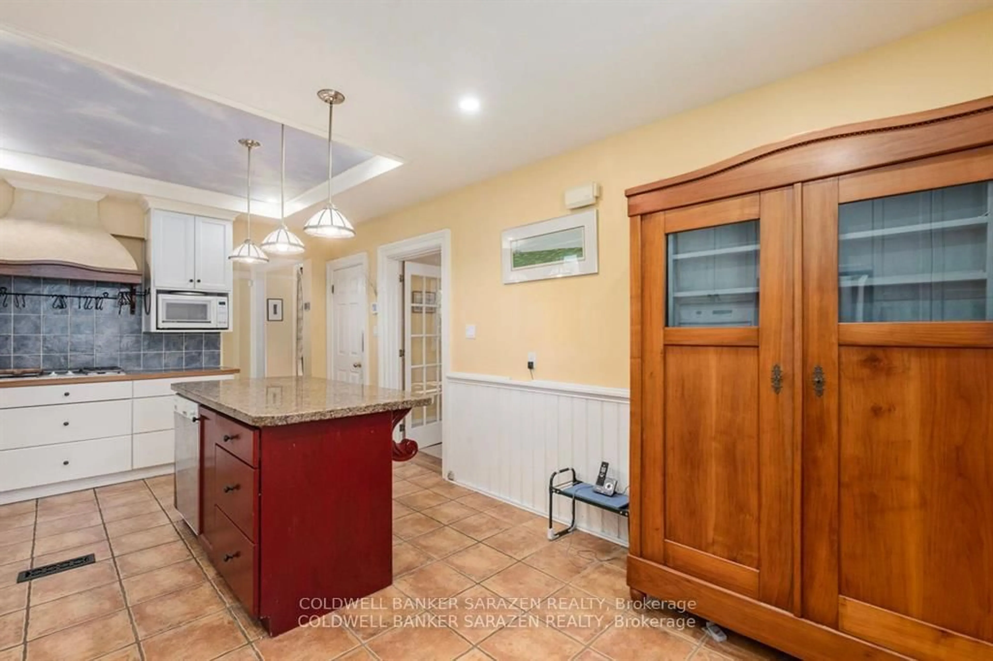 Open concept kitchen, ceramic/tile floor for 61 Drummond St, Perth Ontario K7H 1G3