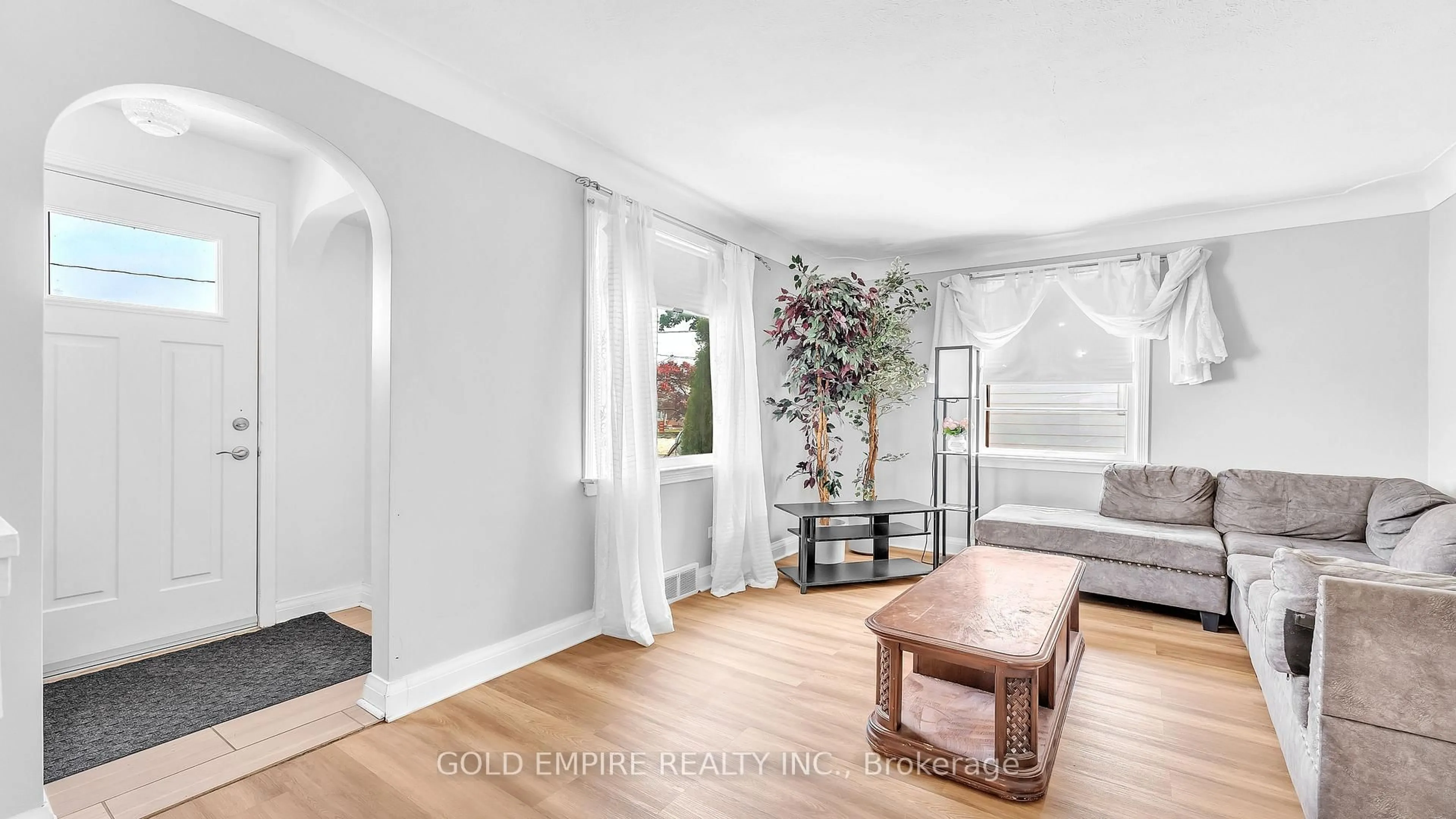 Unknown for 157 Chestnut St, St. Thomas Ontario N5R 2B3