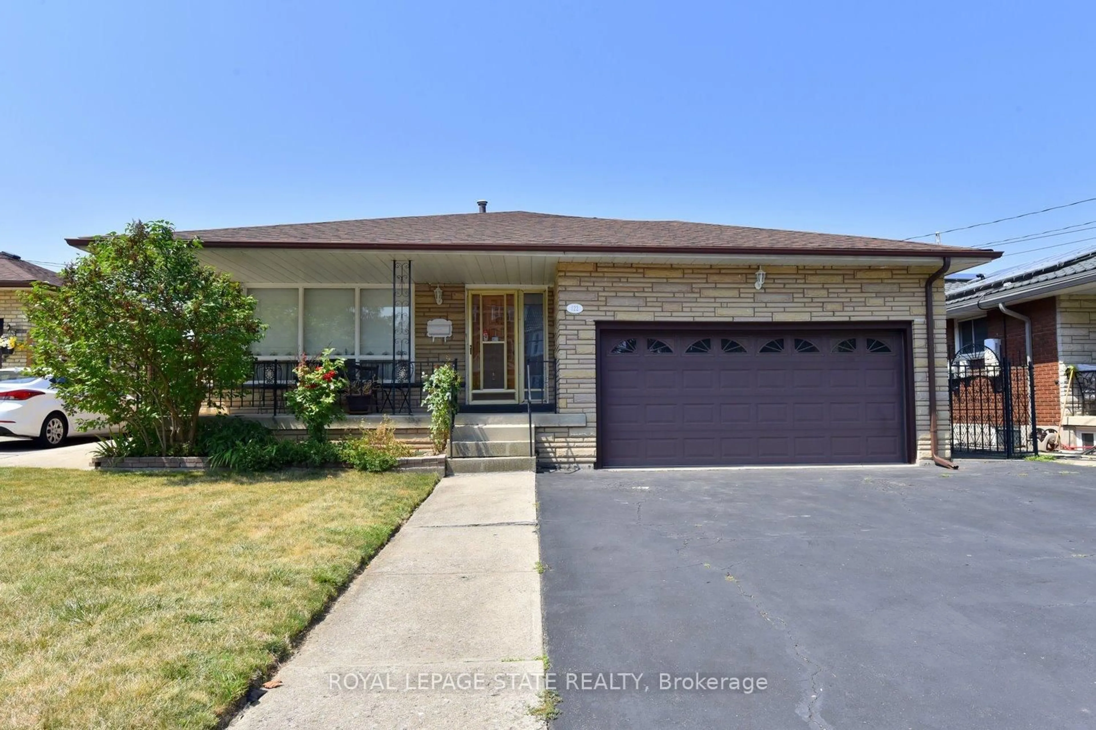 Home with brick exterior material, street for 122 Mount Albion Rd, Hamilton Ontario L8K 5S8