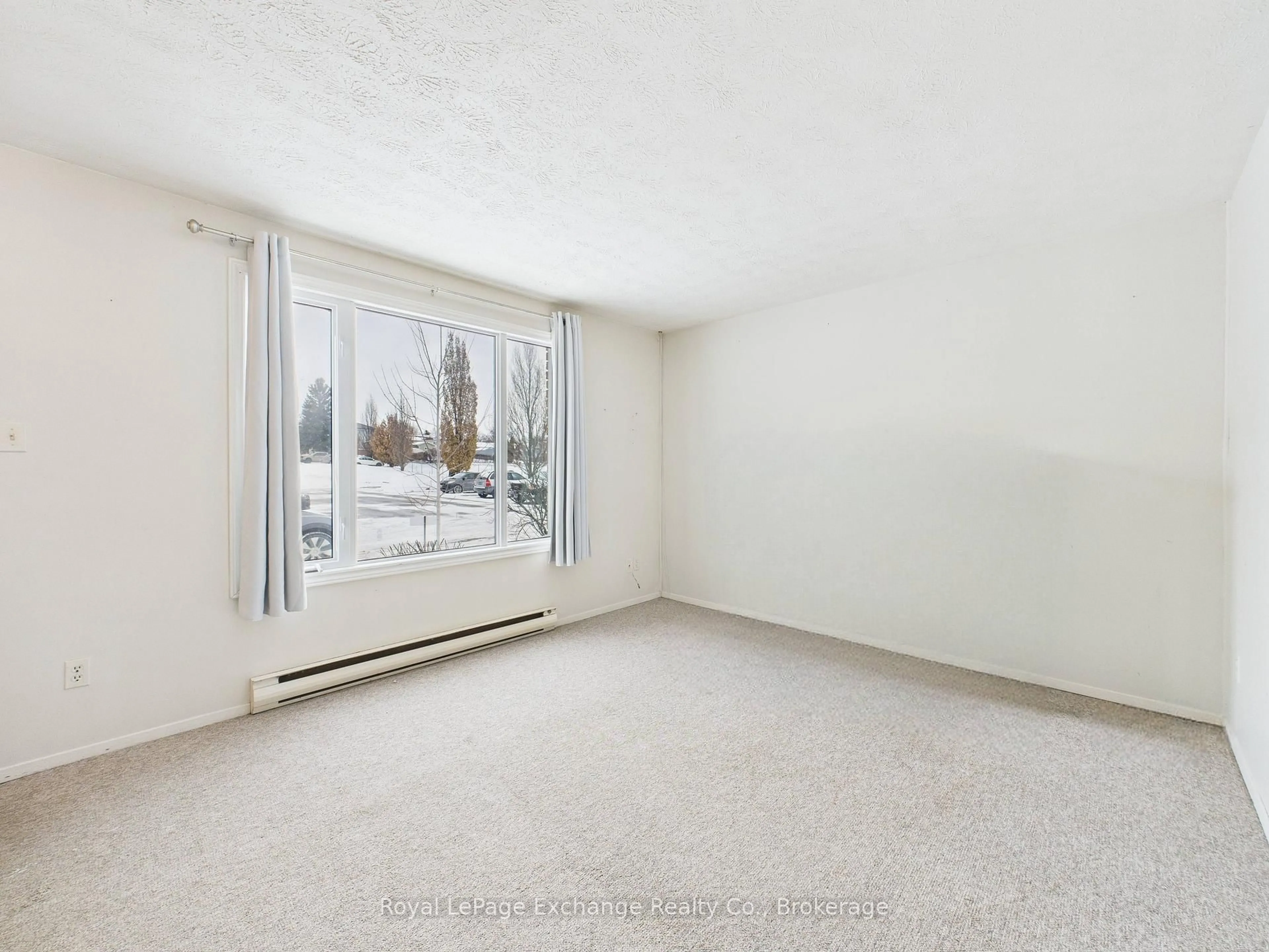 A pic of a room for 755 Walsh St, Kincardine Ontario N2Z 1R2