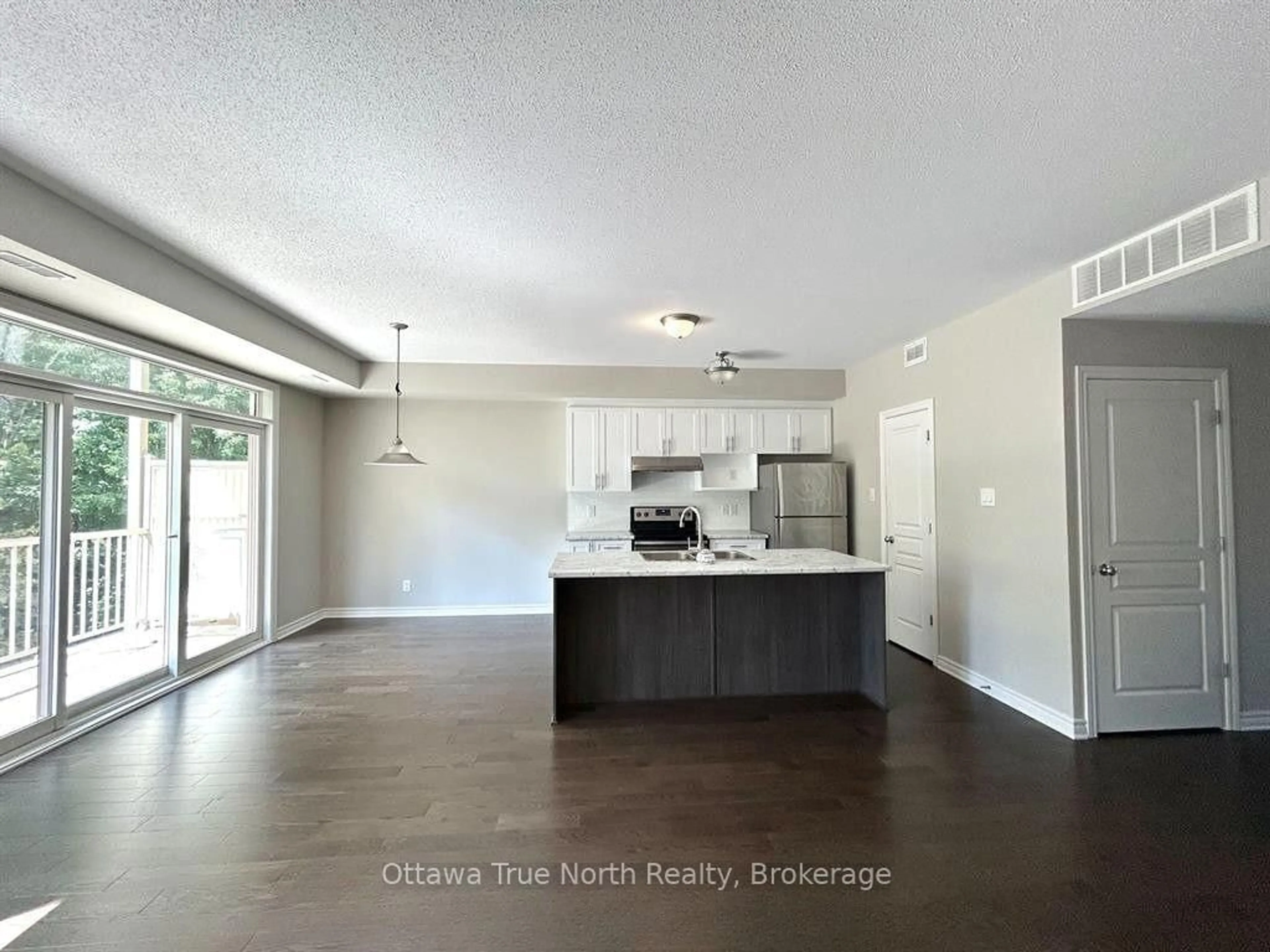 Open concept kitchen, unknown for 1032 Beryl Private #30, Ottawa Ontario K1V 2M4