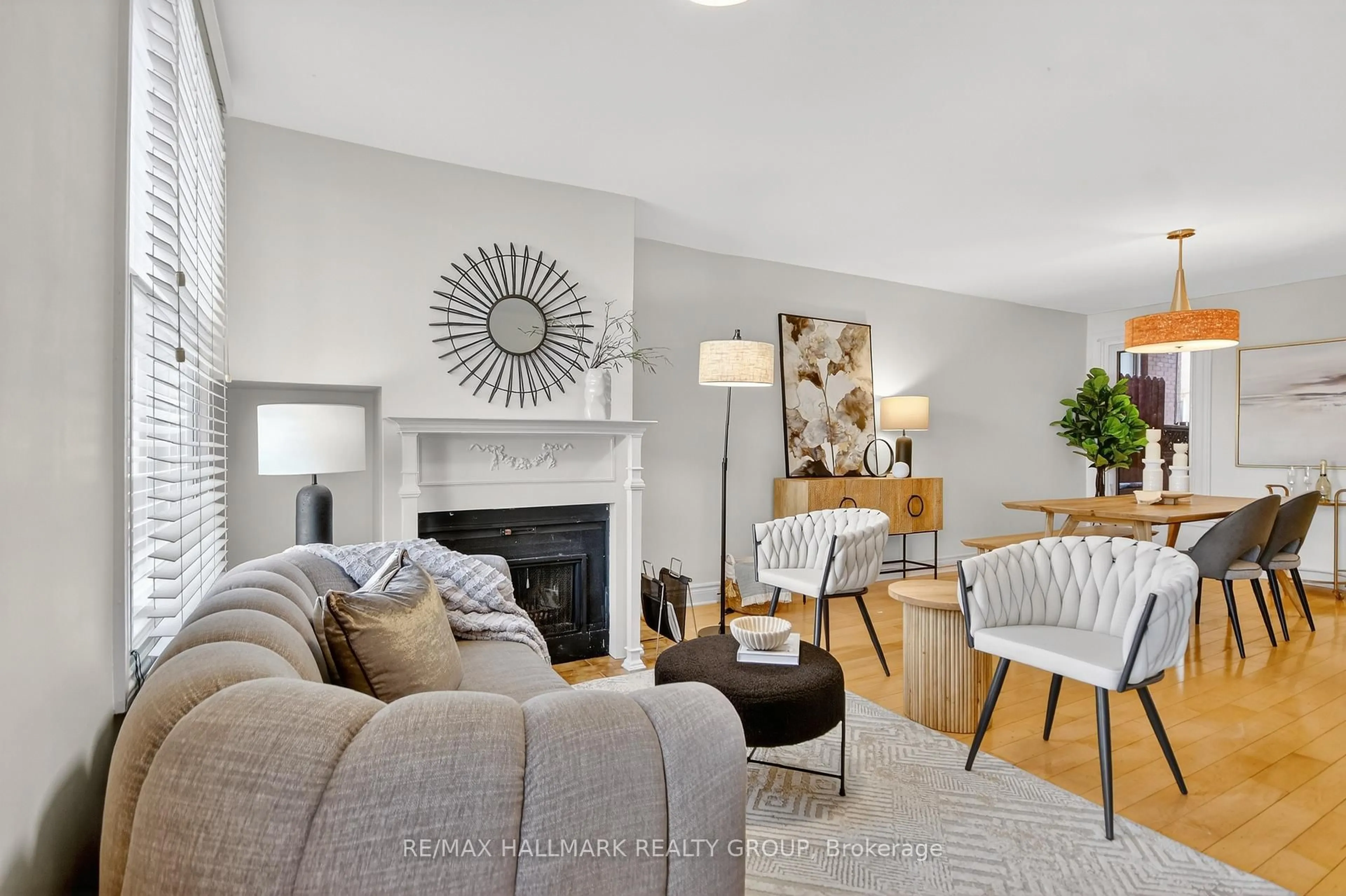 Living room with furniture, unknown for 4 Lower Charlotte St, Ottawa Ontario K1N 8K1