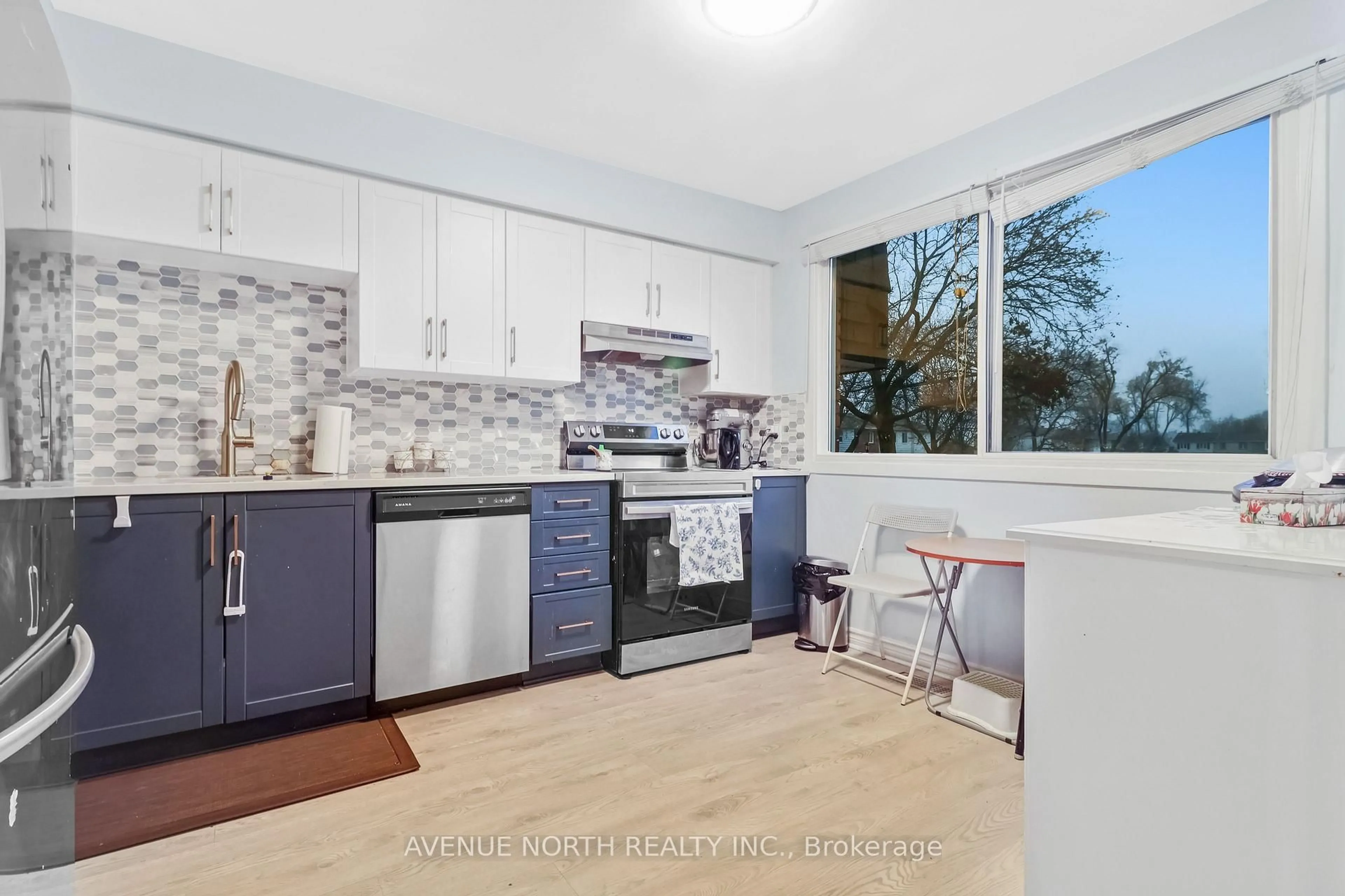 Unknown for 665 Hochelaga St #25, Ottawa Ontario K1K 2E8