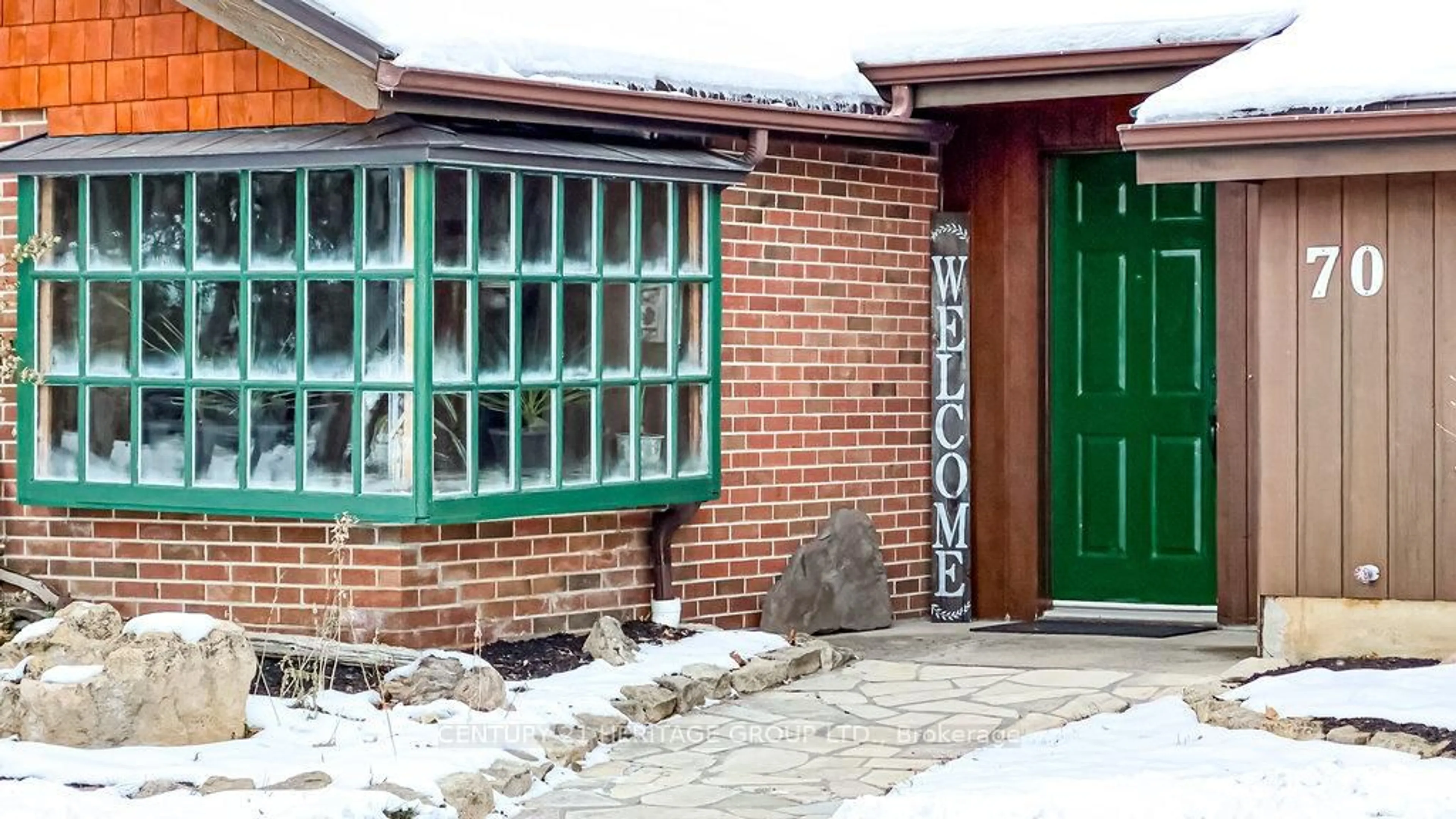 Home with brick exterior material, street for 70 Home St, Hamilton Ontario L9H 5W3