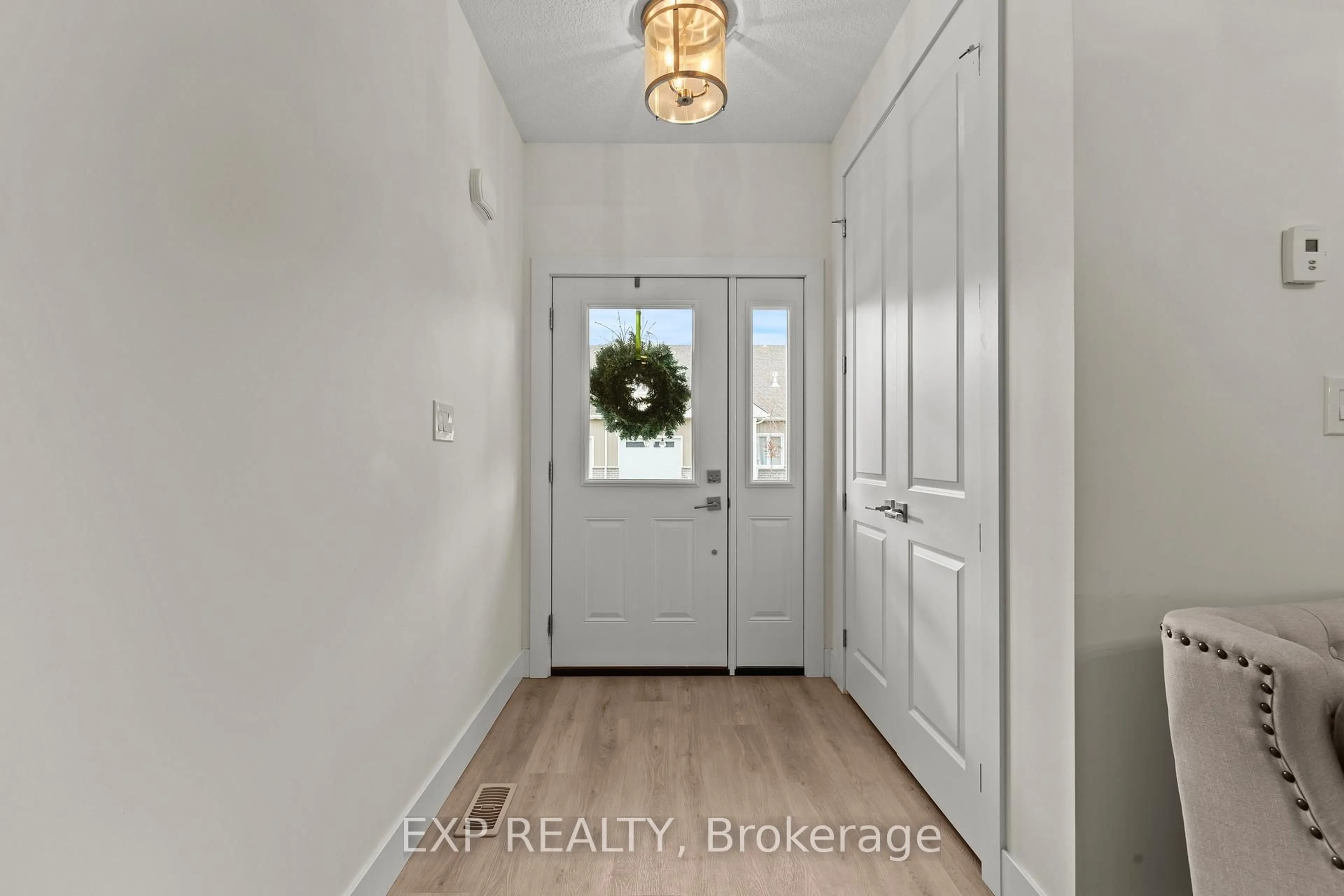 Indoor entryway for 744 Nelson St #31, Norfolk Ontario N0A 1N0