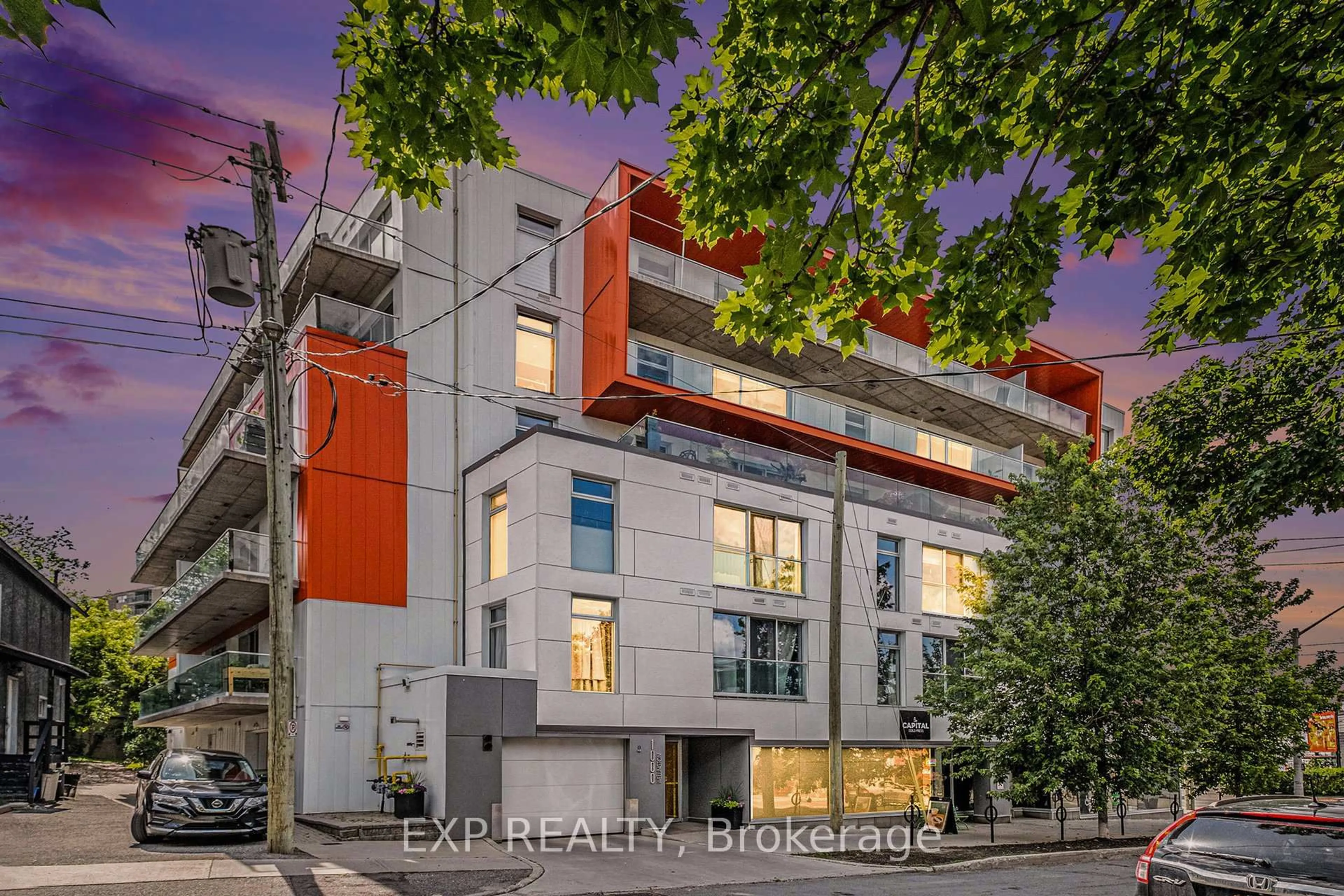 A pic from outside/outdoor area/front of a property/back of a property/a pic from drone, building for 1000 Wellington St #206, Ottawa Ontario K1Y 2X9