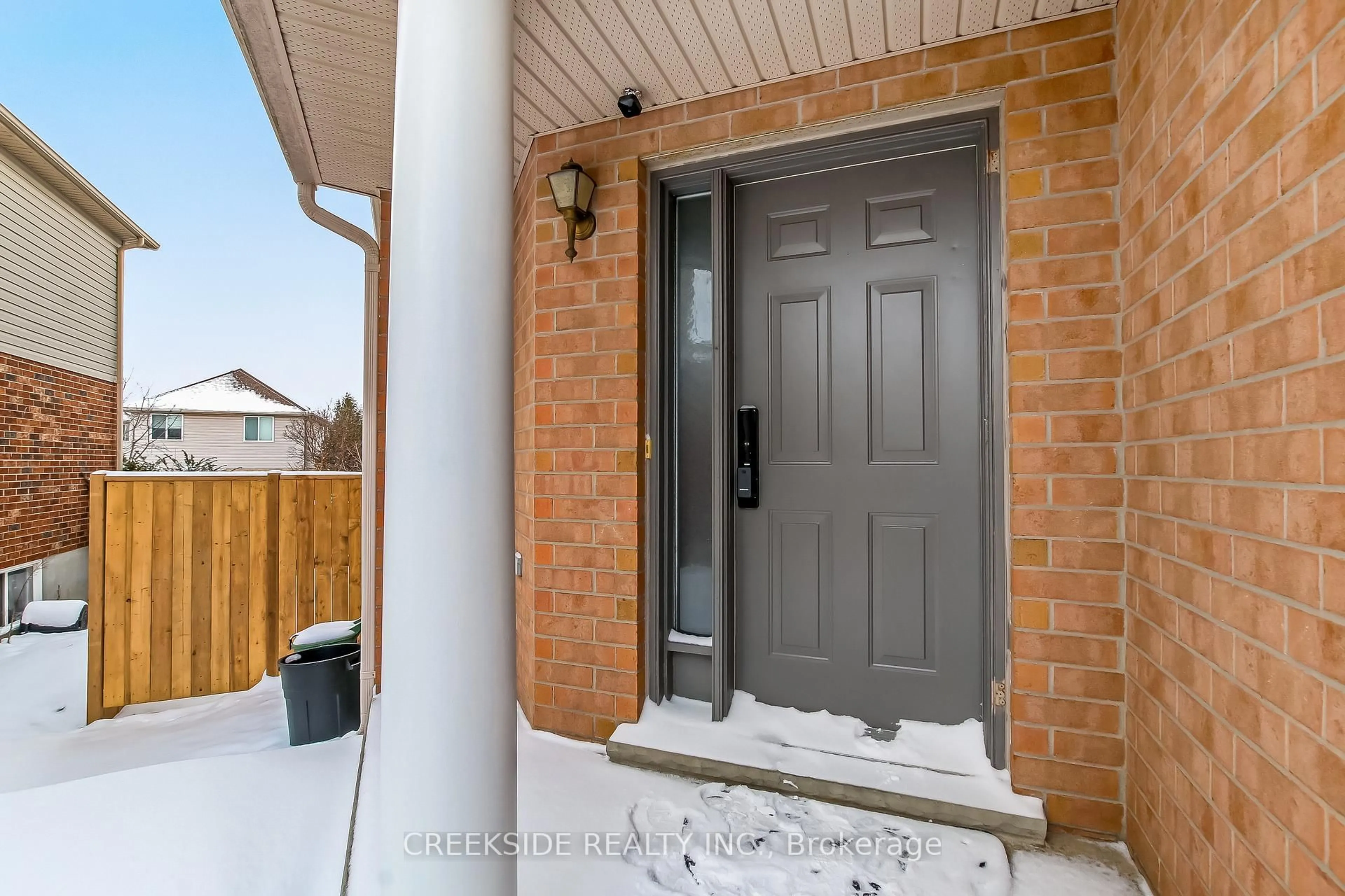 Unknown for 730 Oakcrossing Rd, London North Ontario N6H 5V9