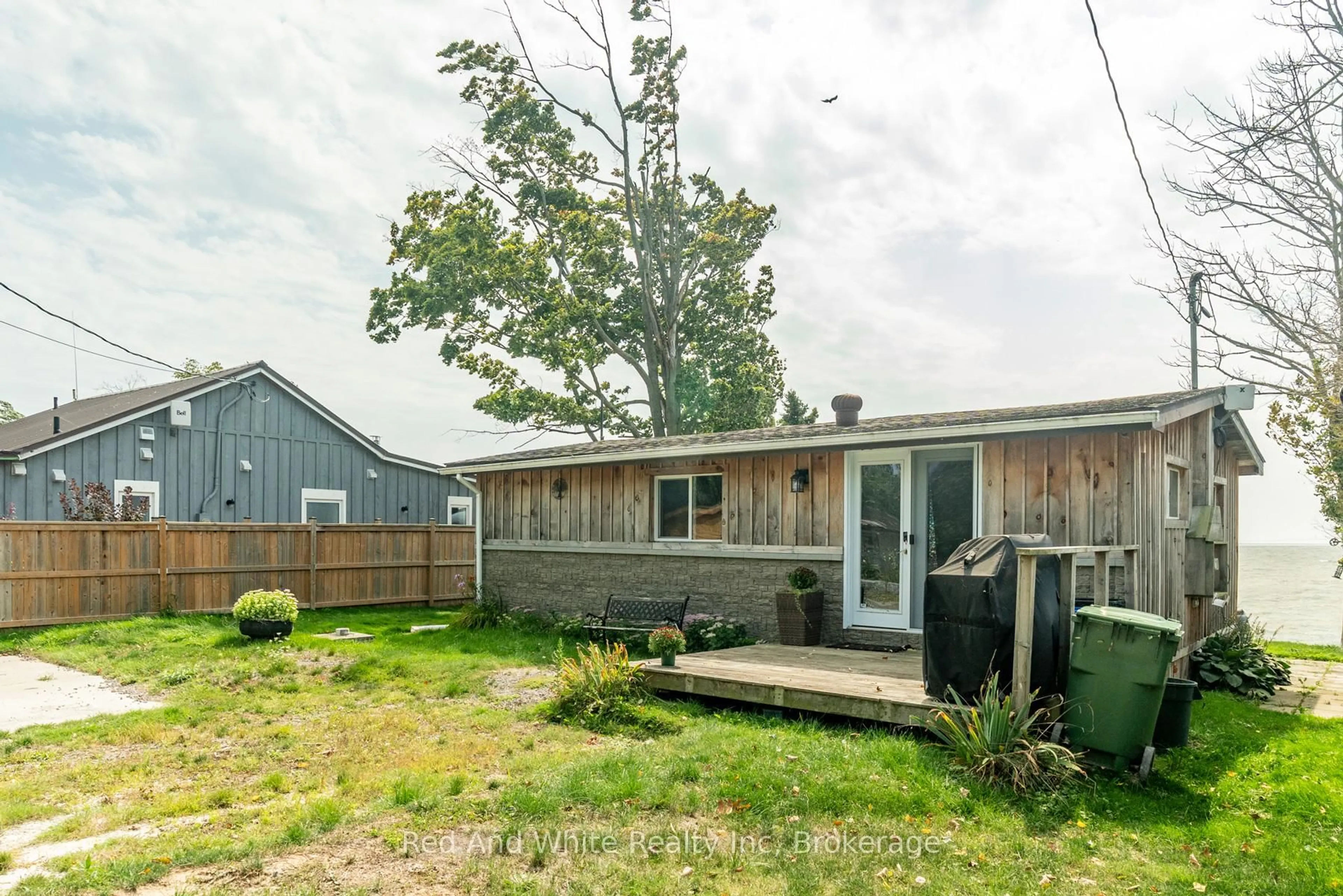 Shed for 22 Erieview Lane, Haldimand Ontario N0A 1L0