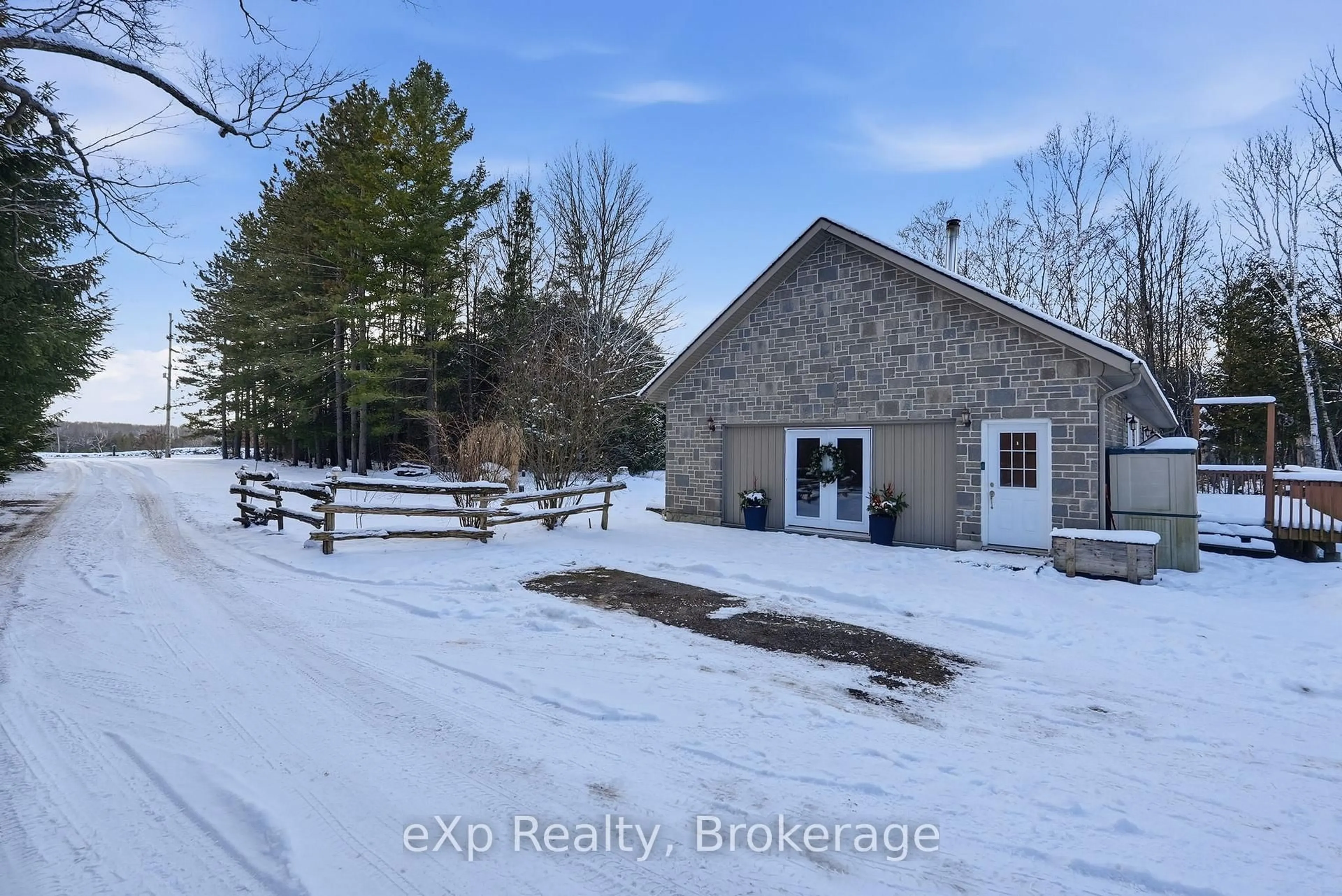 A pic from outside/outdoor area/front of a property/back of a property/a pic from drone, building for 401309 Grey Road 17 Rd, Georgian Bluffs Ontario N0H 2T0