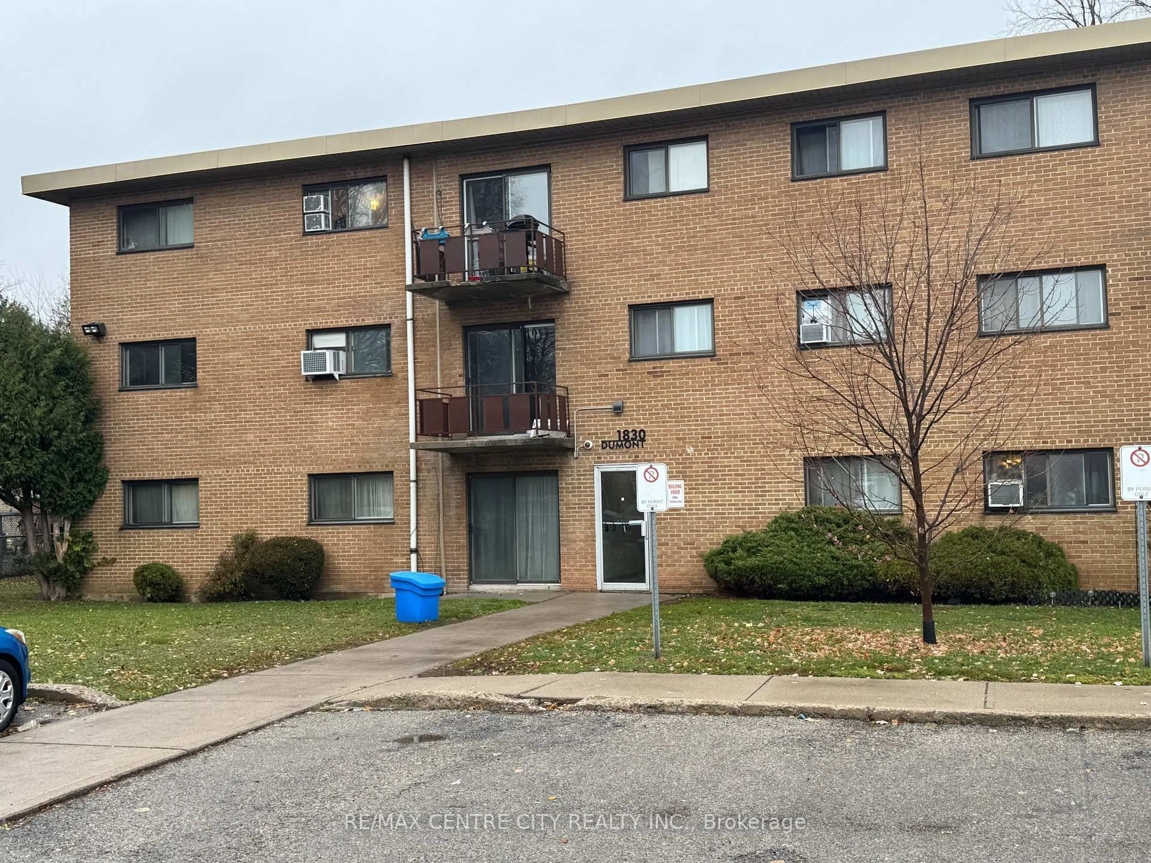 Unknown for 1830 Dumont St #206, London East Ontario N5W 2S1