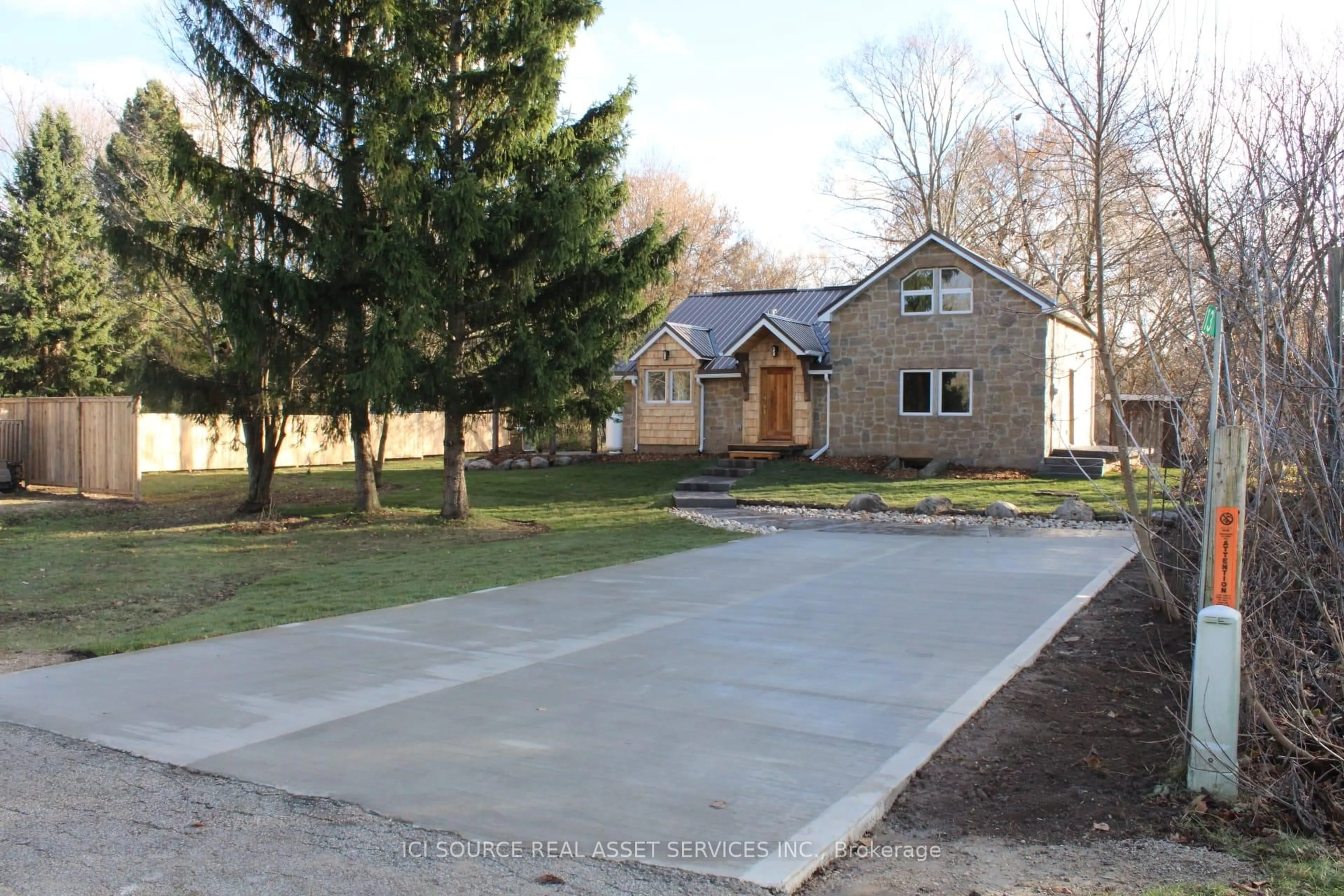 Unknown for 131 Orr St, Chatsworth Ontario N0H 2V0