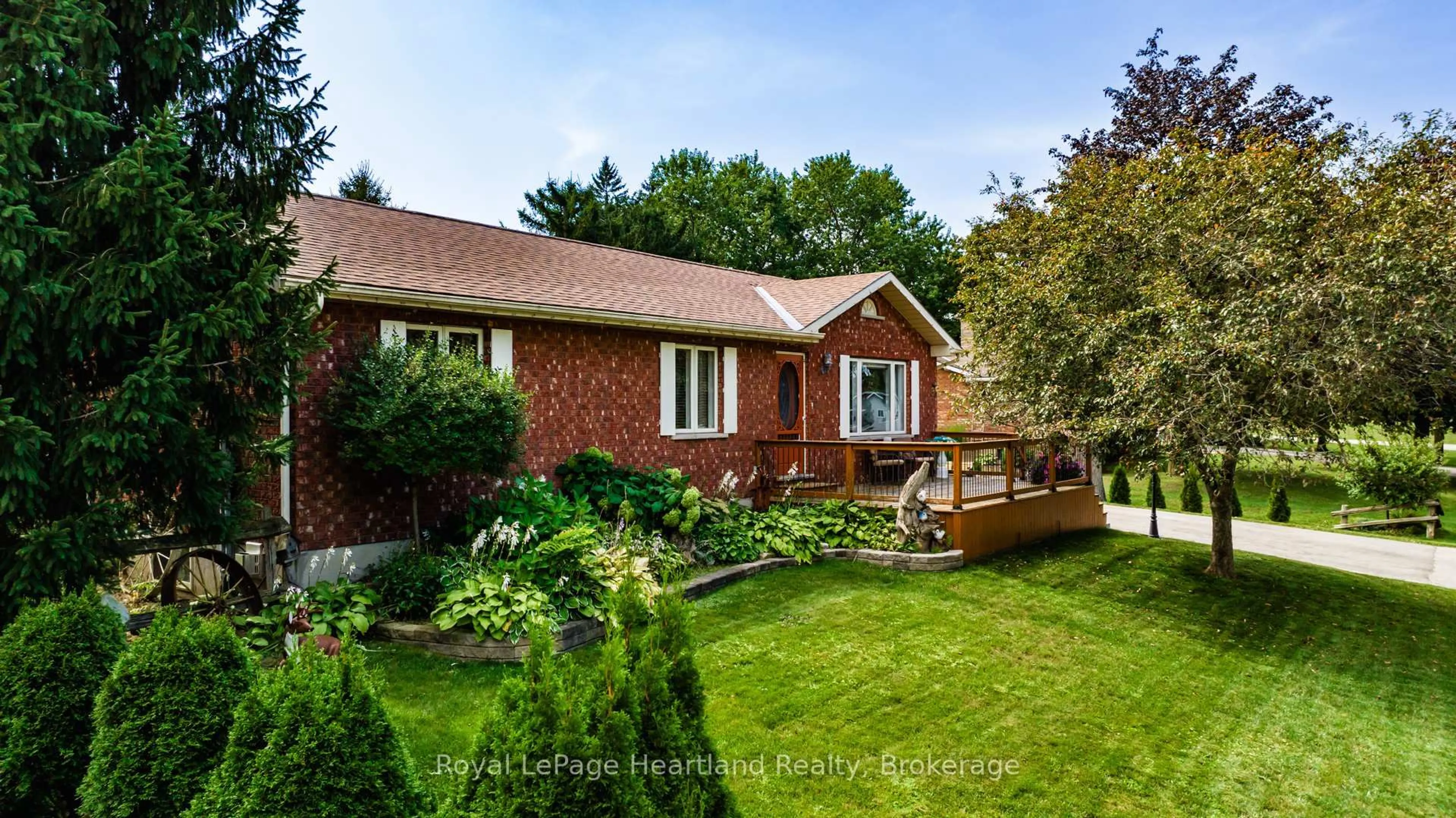 Home with brick exterior material, street for 30 North St, Huron East Ontario N0K 1G0