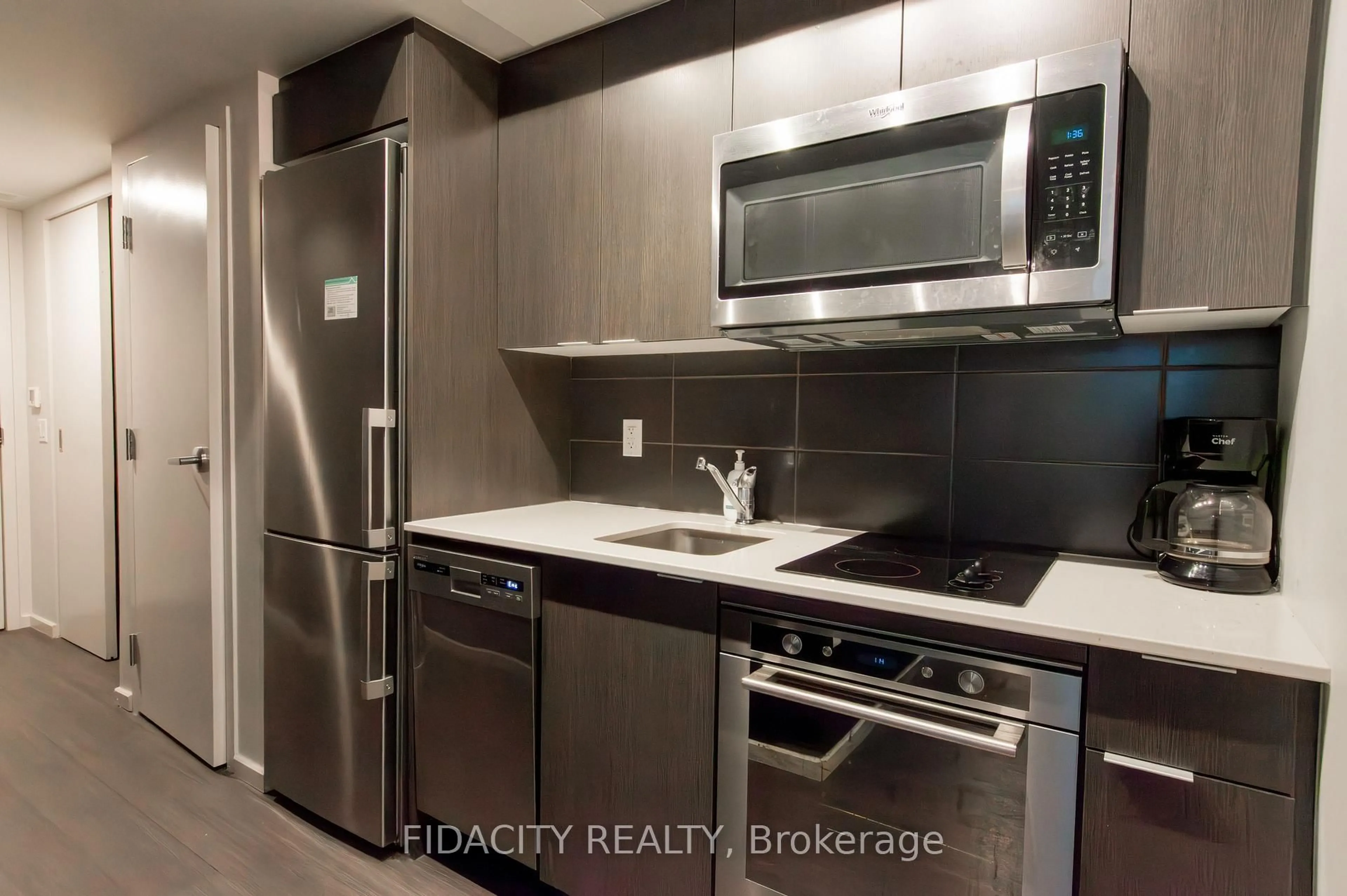 Standard kitchen, unknown for 105 Champagne Ave #2315, Ottawa Ontario K1S 4P3