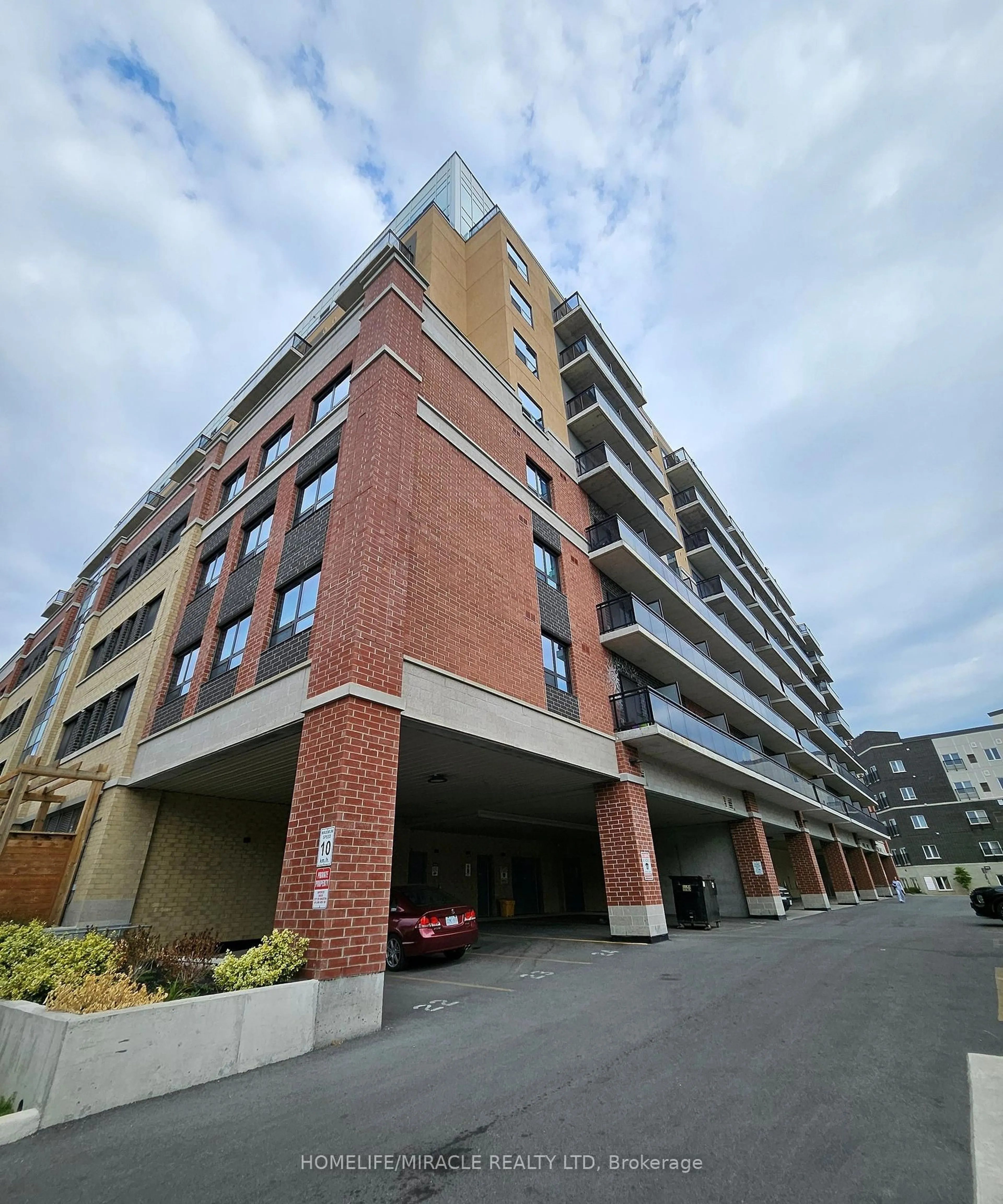 Unknown for 652 Princess St #420, Kingston Ontario K7L 3Z9