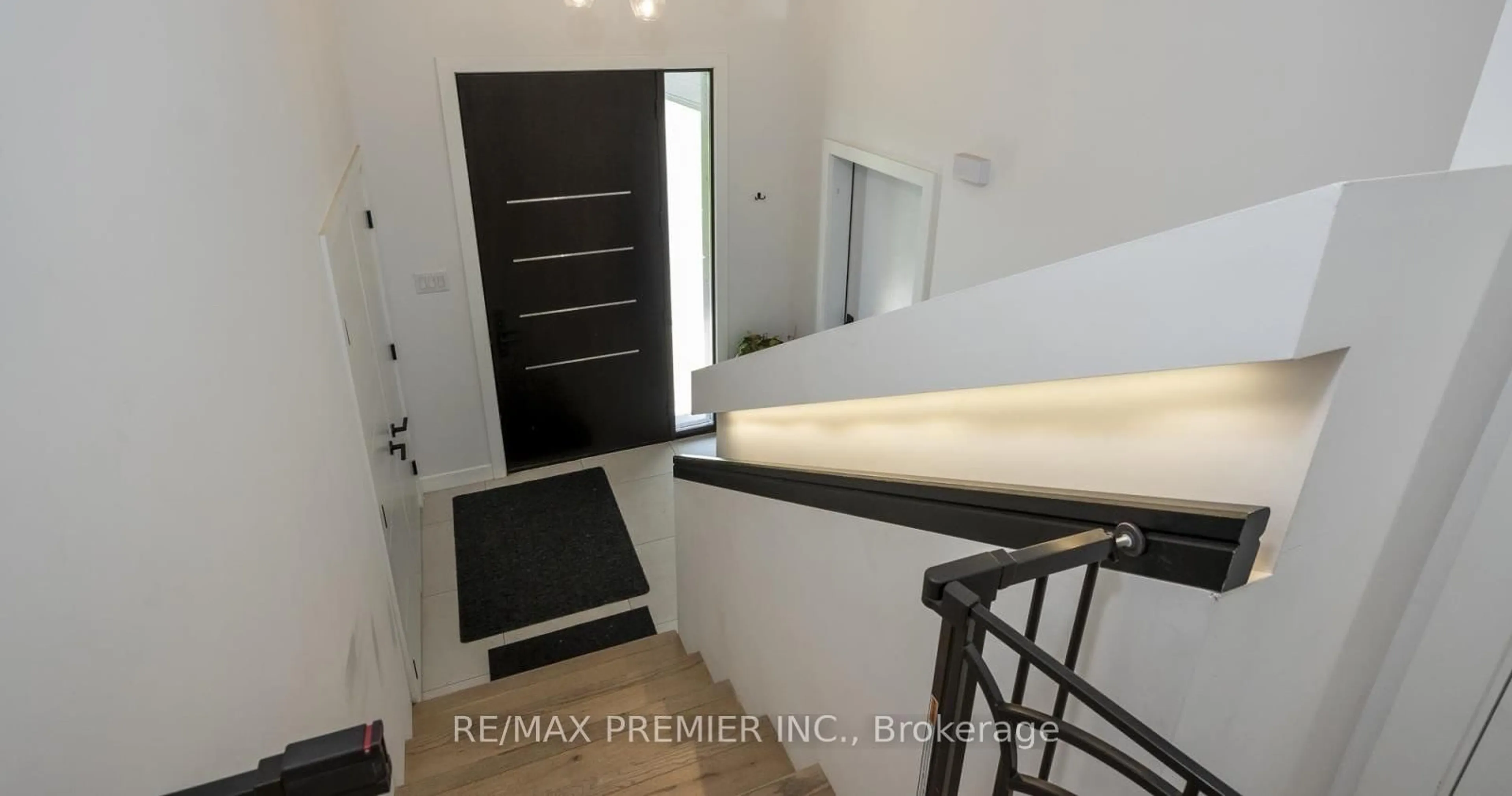 Unknown for 2980 King George's Park Dr, Thunder Bay Ontario P7K 0S4