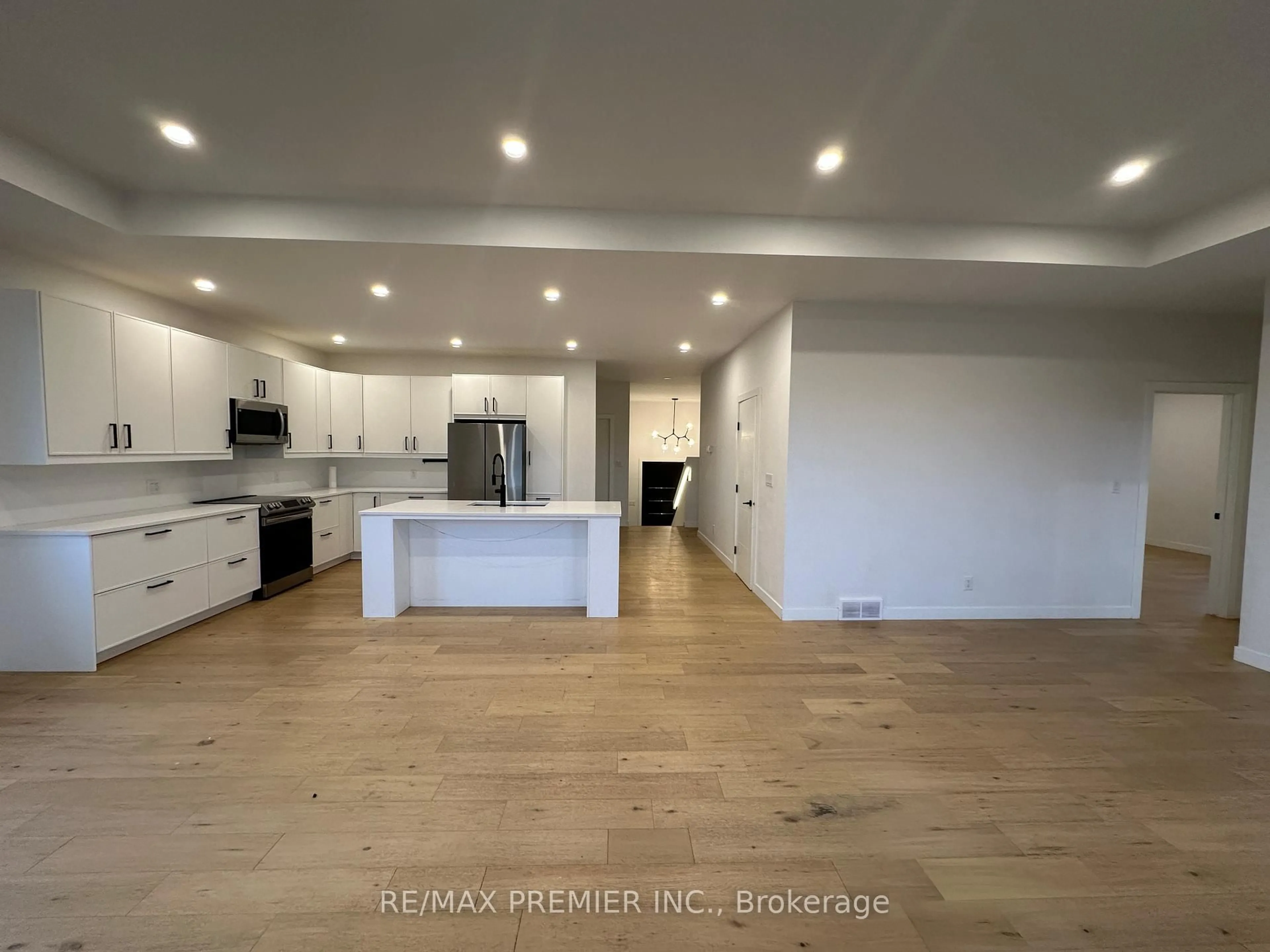 Open concept kitchen, unknown for 2980 King George's Park Dr, Thunder Bay Ontario P7K 0S4