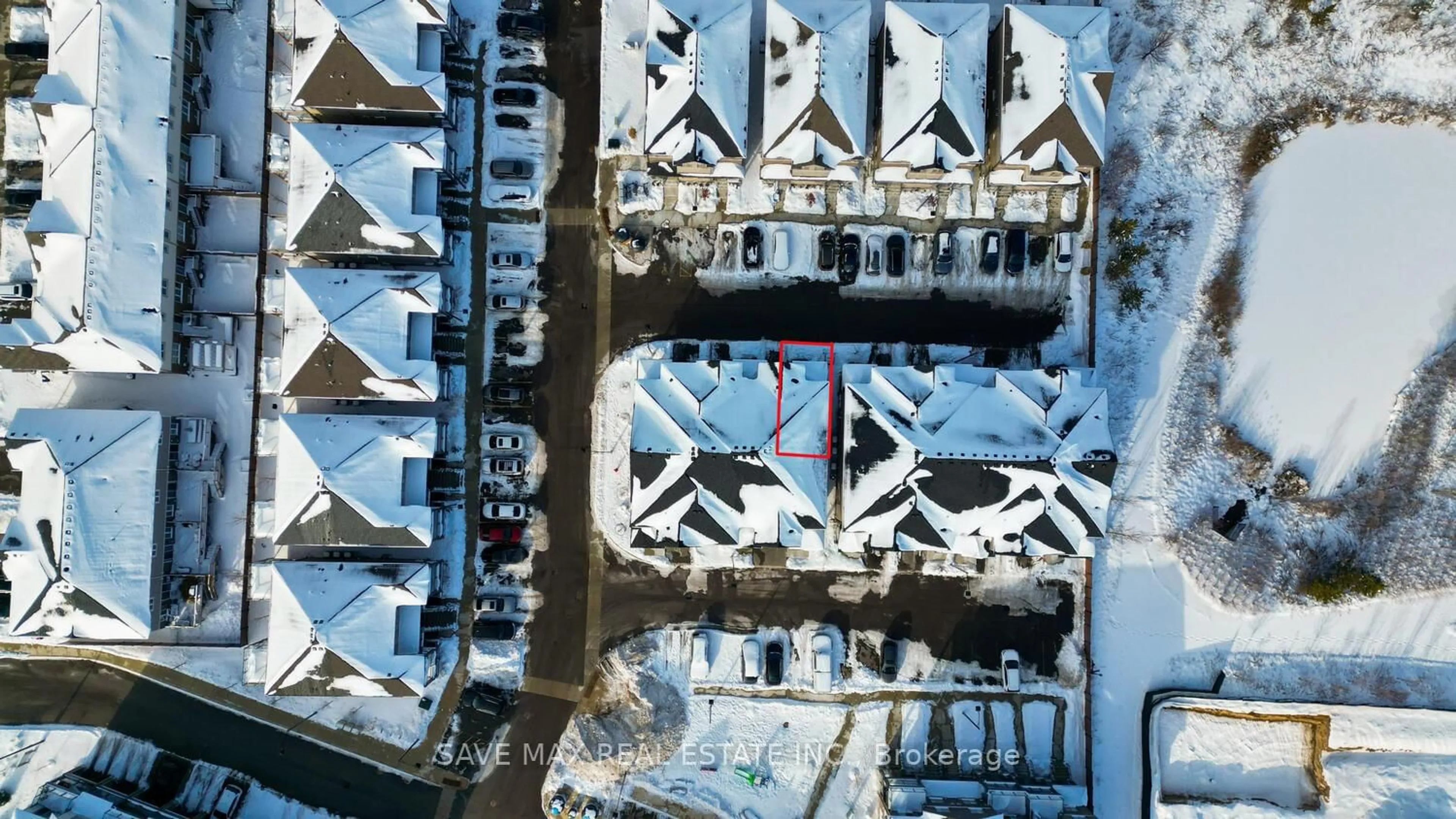 A pic from outside/outdoor area/front of a property/back of a property/a pic from drone, street for 205 West Oak Tr #16, Kitchener Ontario N2R 0R9