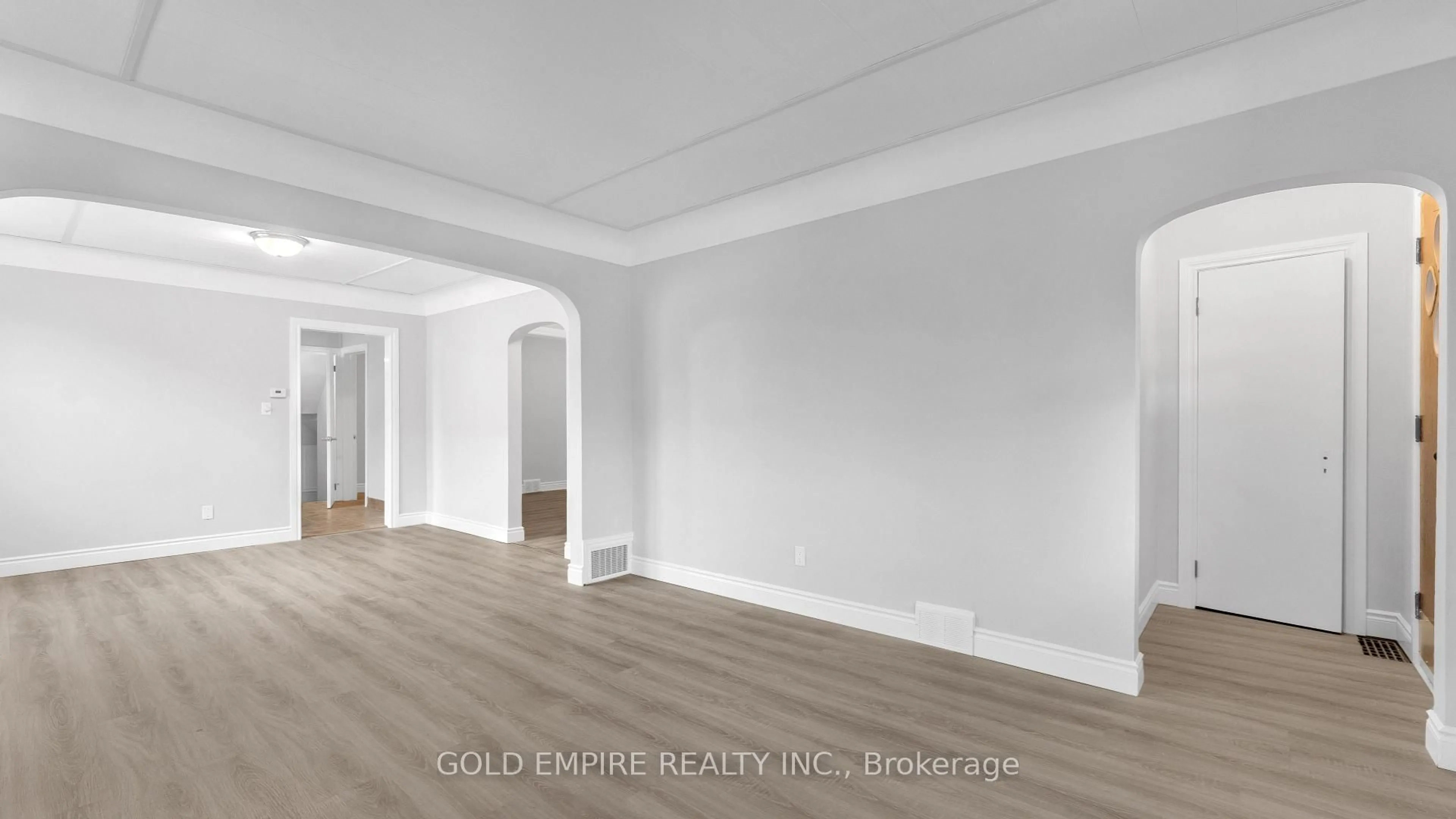 A pic of a room for 908 Trafalgar St, London East Ontario N5Z 1G2