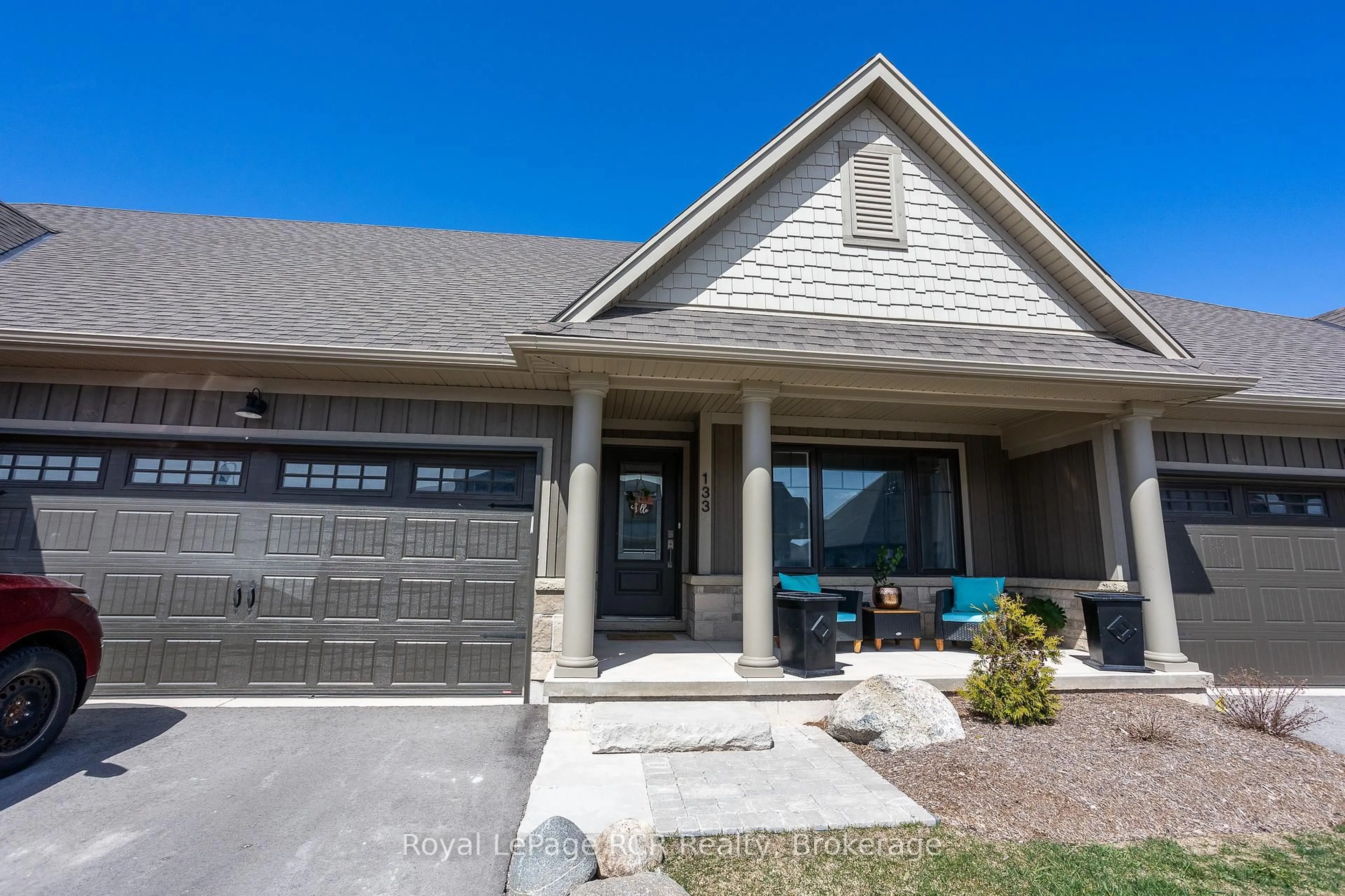 Home with brick exterior material, street for 133 HAWTHORN Cres, Georgian Bluffs Ontario N0H 1S0