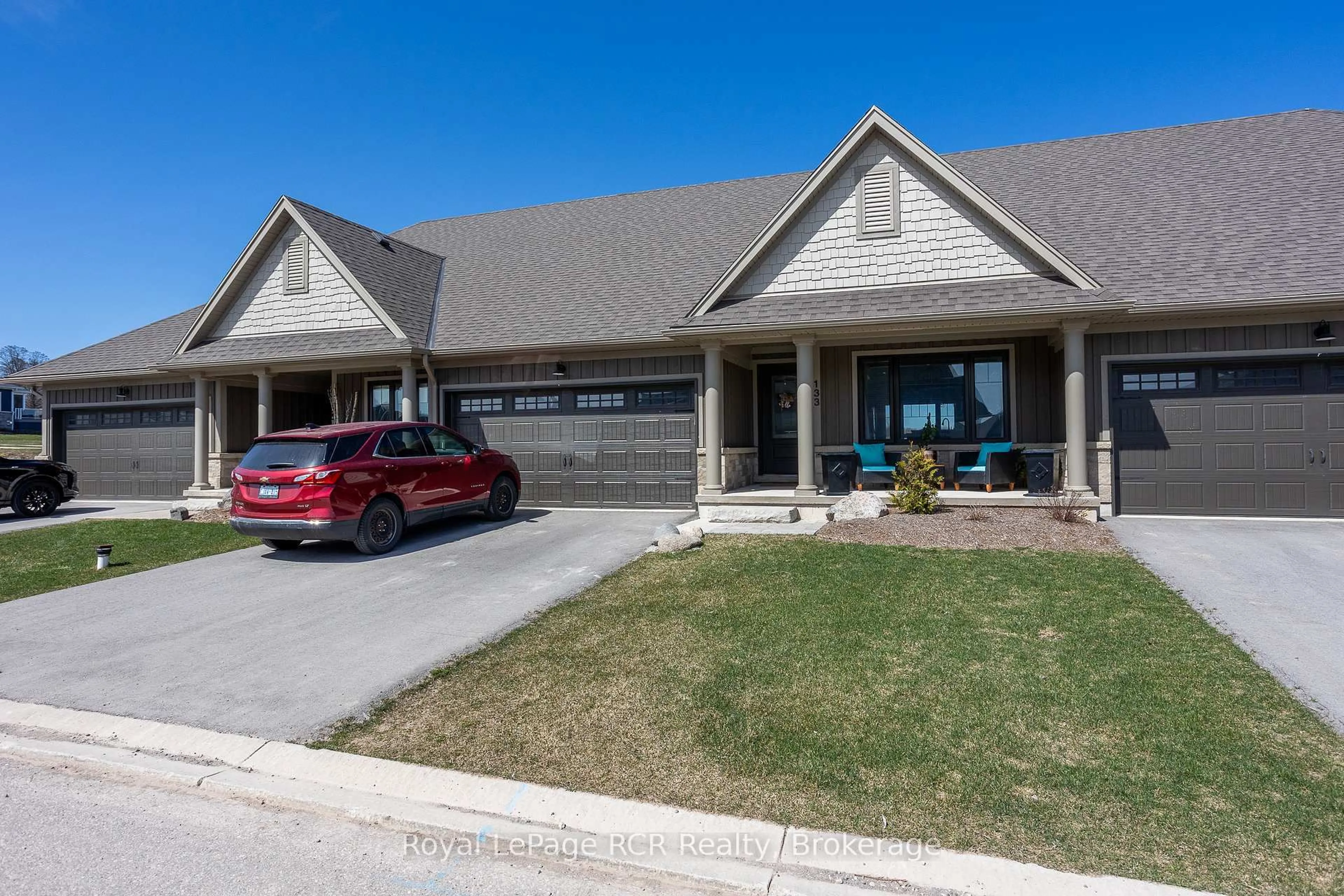 Home with brick exterior material, street for 133 HAWTHORN Cres, Georgian Bluffs Ontario N0H 1S0