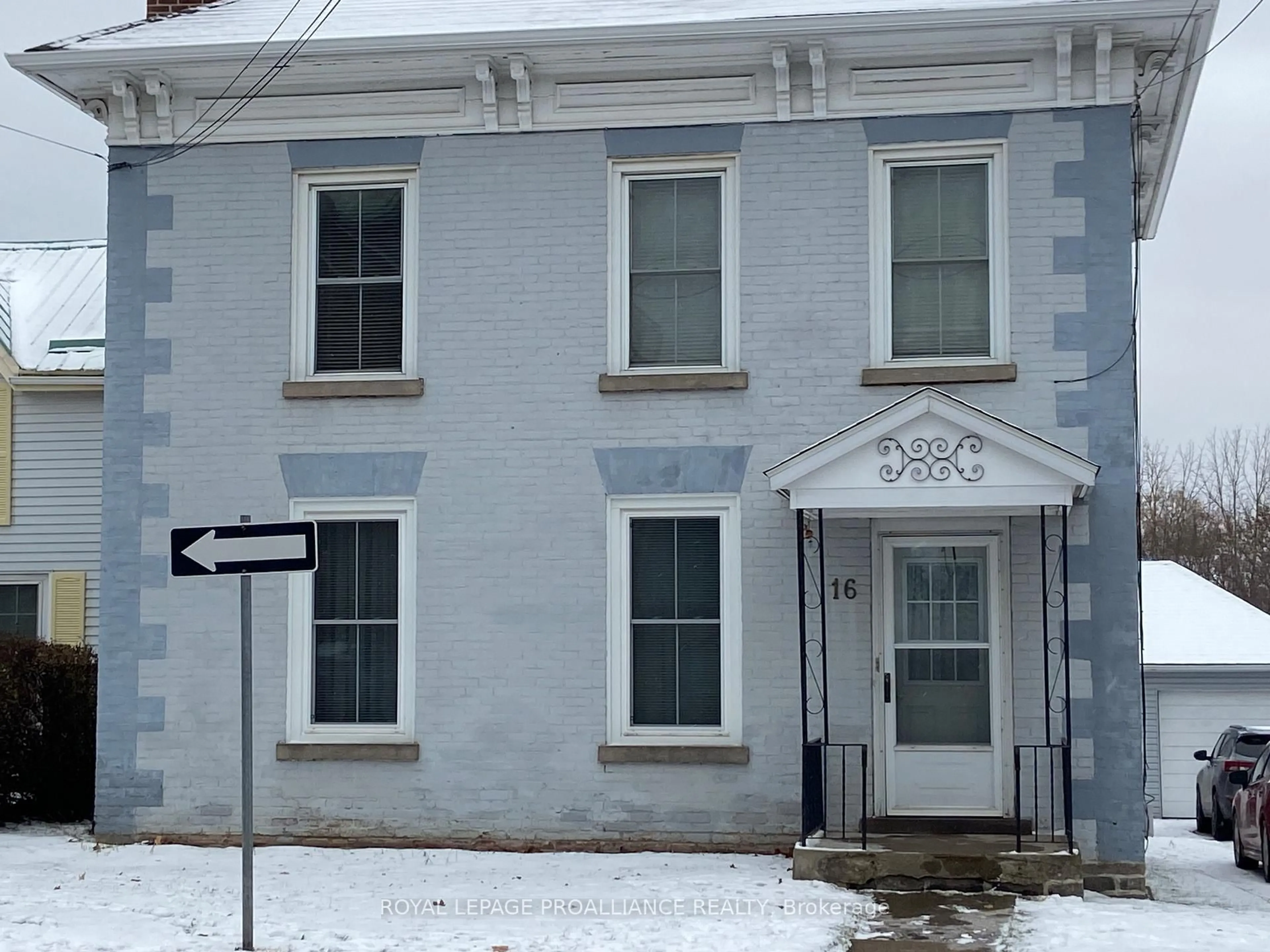 Unknown for 16 William St, Brockville Ontario K6V 4V2