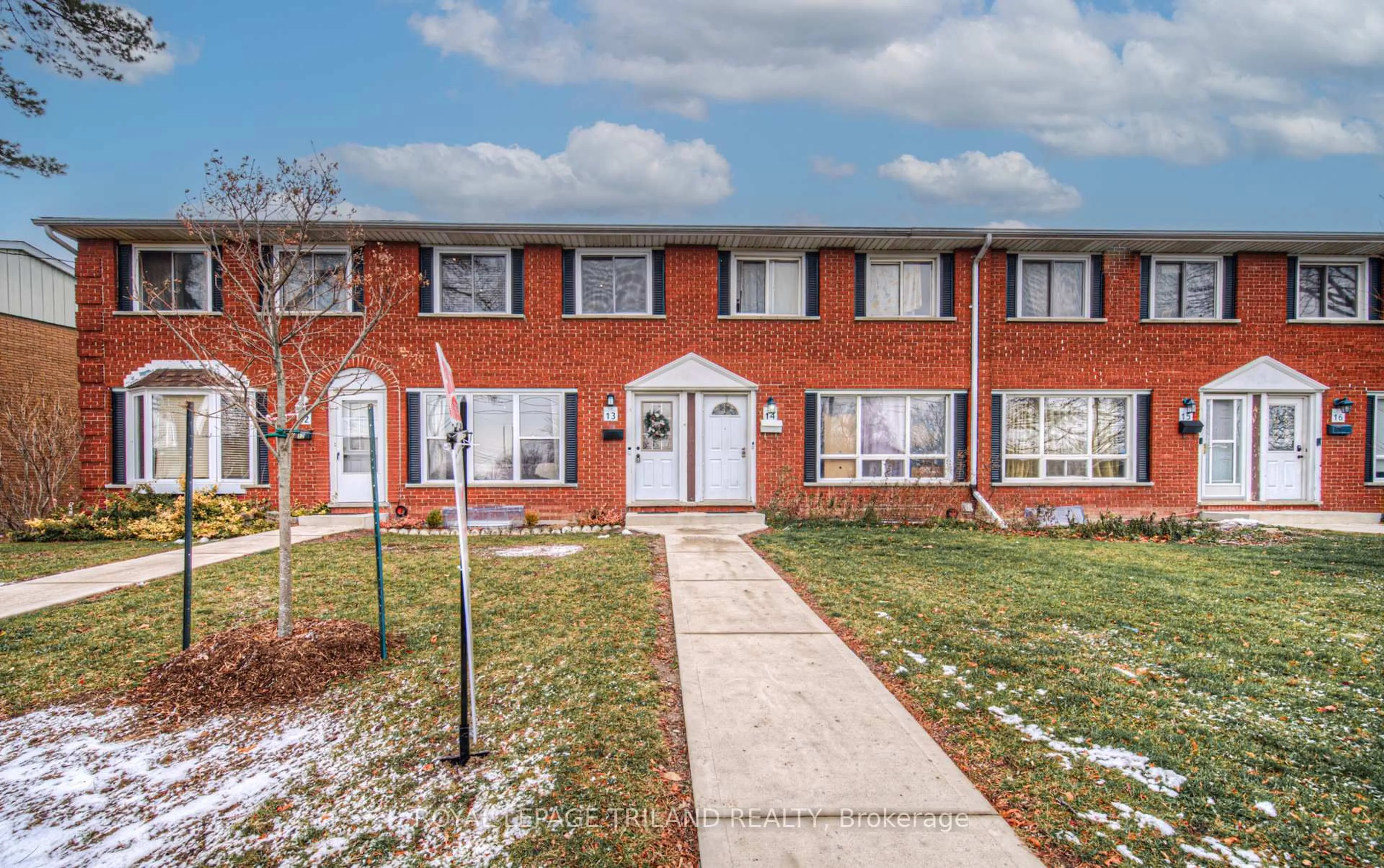 Home with brick exterior material, street for 2700 Barton St #Unit #13, Hamilton Ontario L8E 2J7
