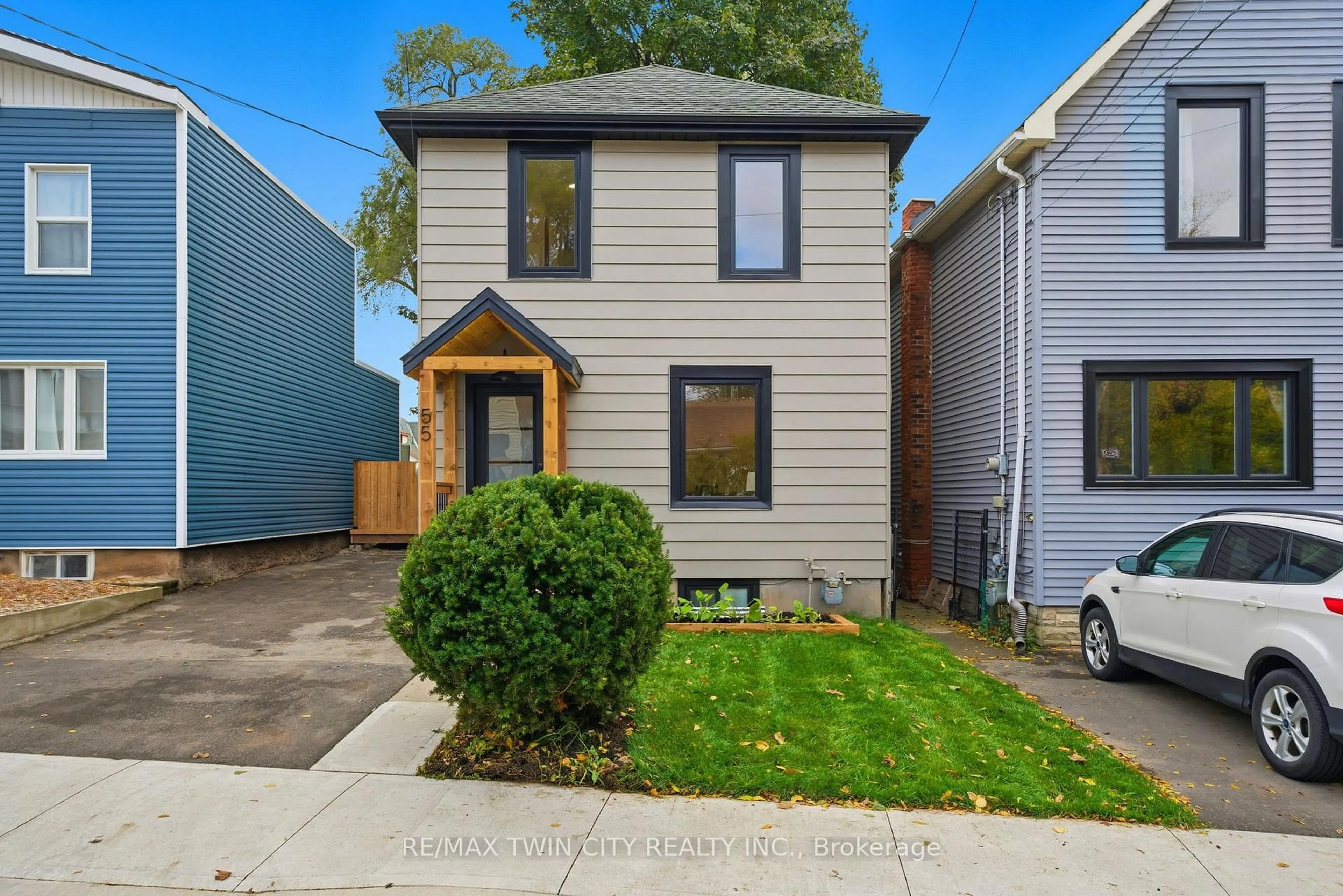 Home with brick exterior material, street for 55 Jones St, Hamilton Ontario L8R 1X9