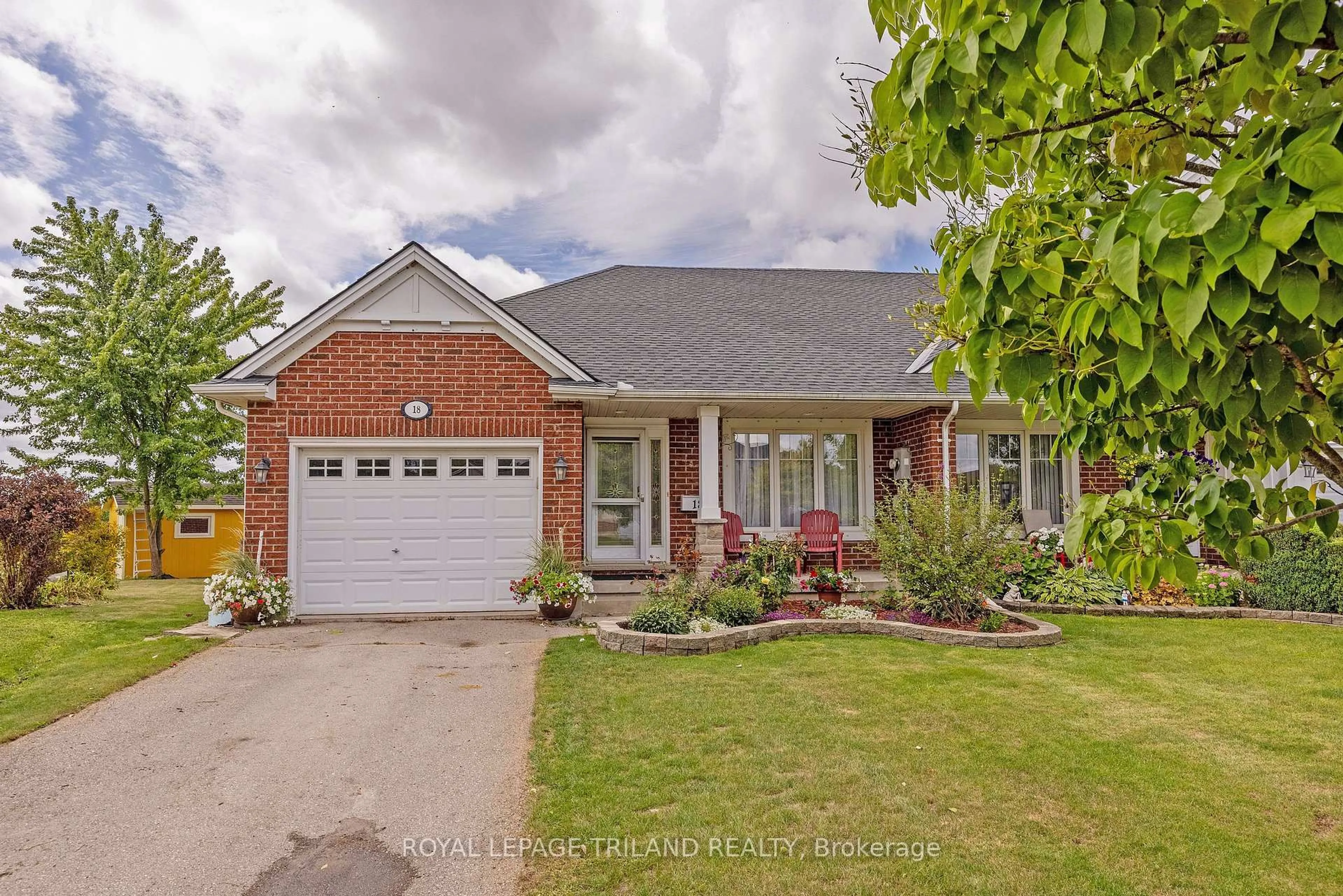 Home with brick exterior material, street for 18 Coleman Crt, St. Thomas Ontario N5R 0A5