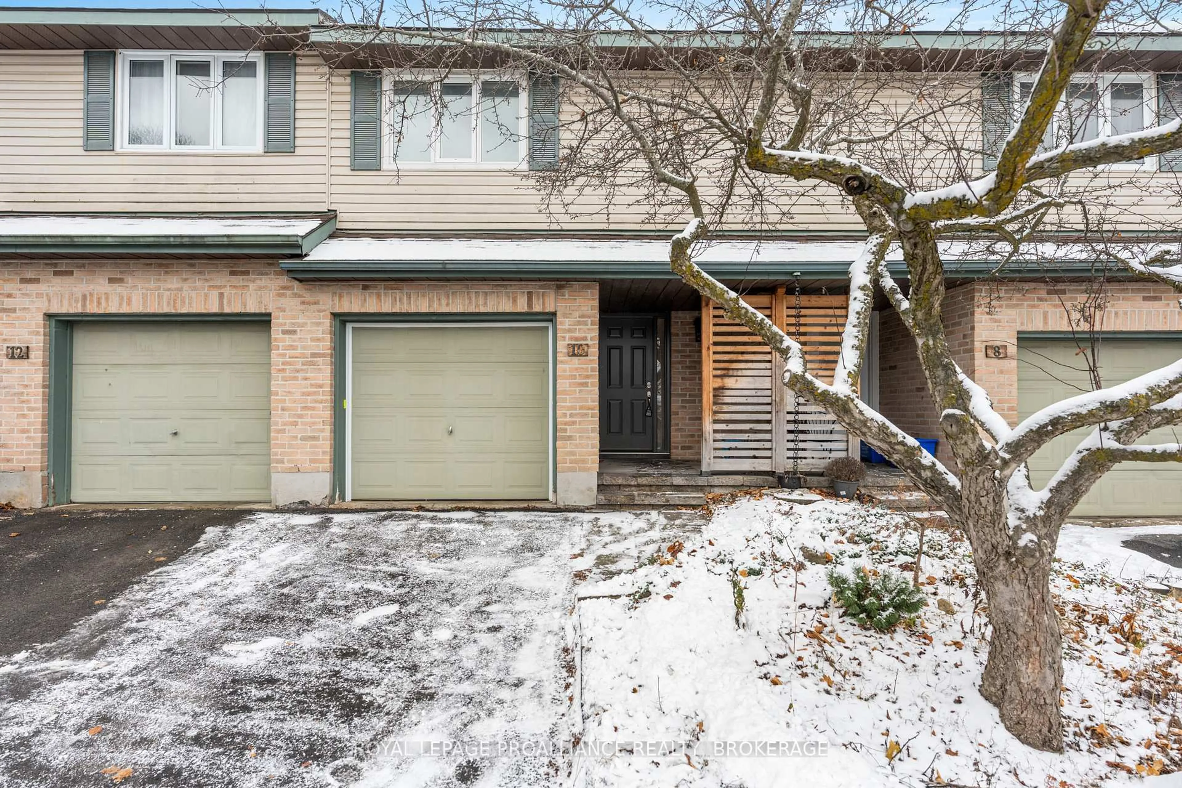 Unknown for 10 St Paul's Pl #10, Kingston Ontario K7M 7S1