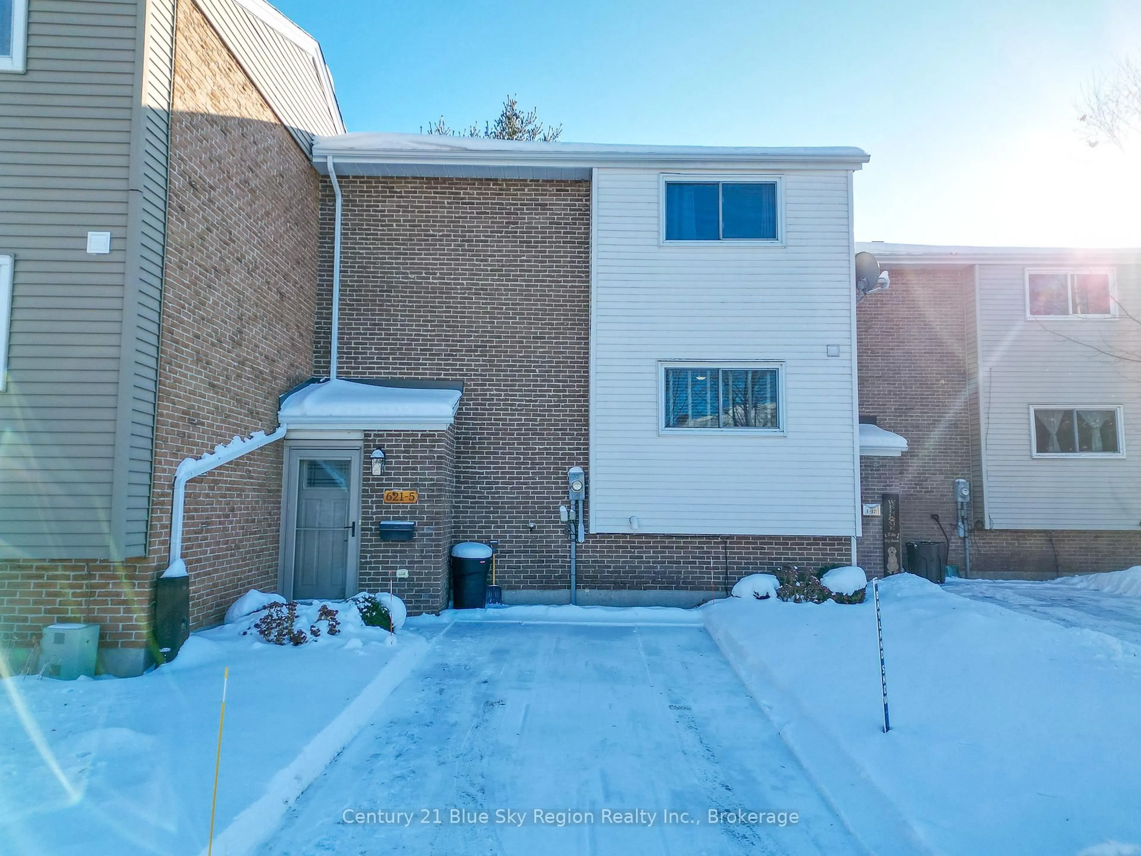 A pic from outside/outdoor area/front of a property/back of a property/a pic from drone, street for 621 Gormanville Rd #5, North Bay Ontario P1B 8N9