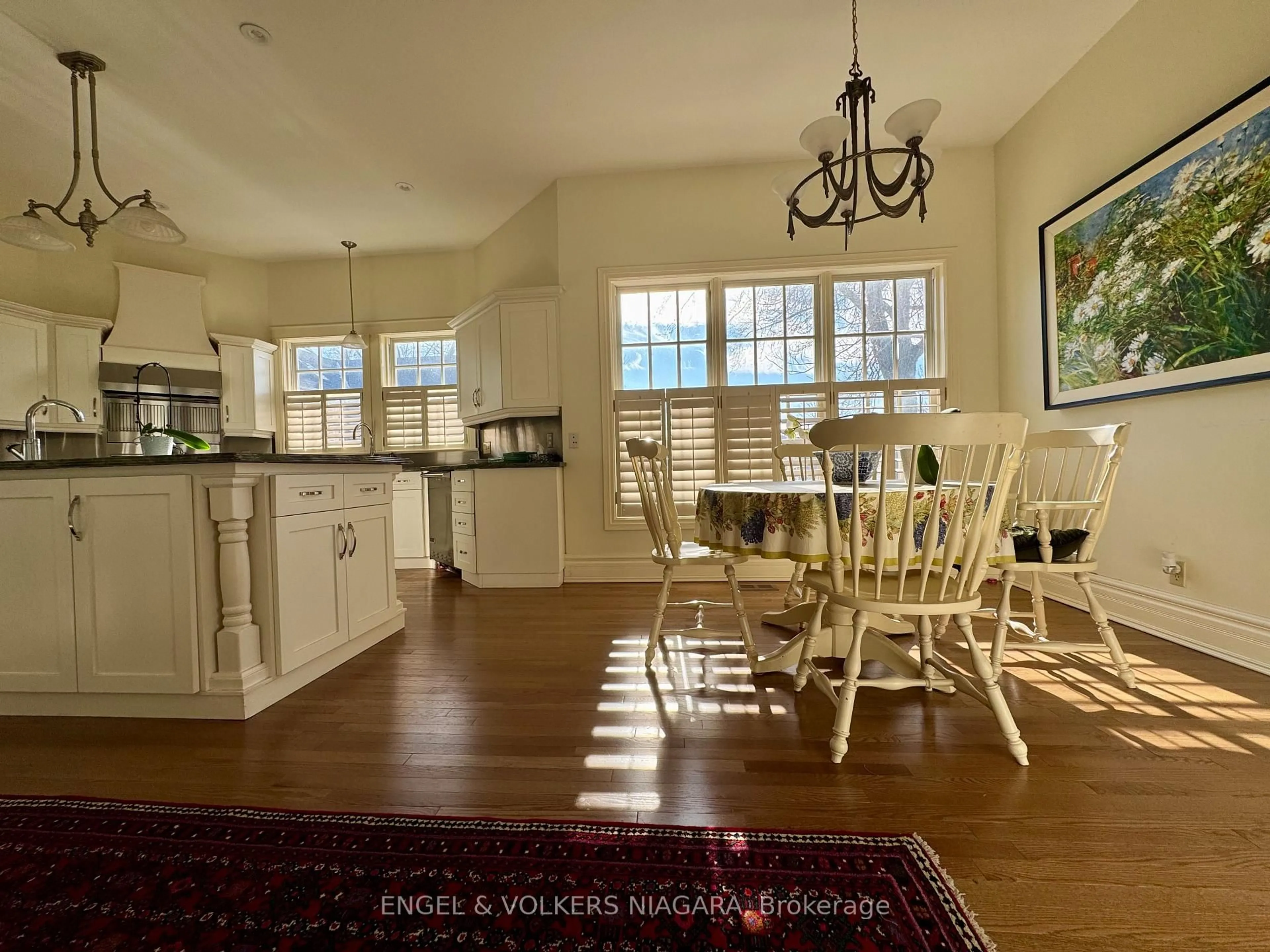 Open concept kitchen, unknown for 14650 Niagara Pkwy, Niagara-on-the-Lake Ontario L0S 1J0