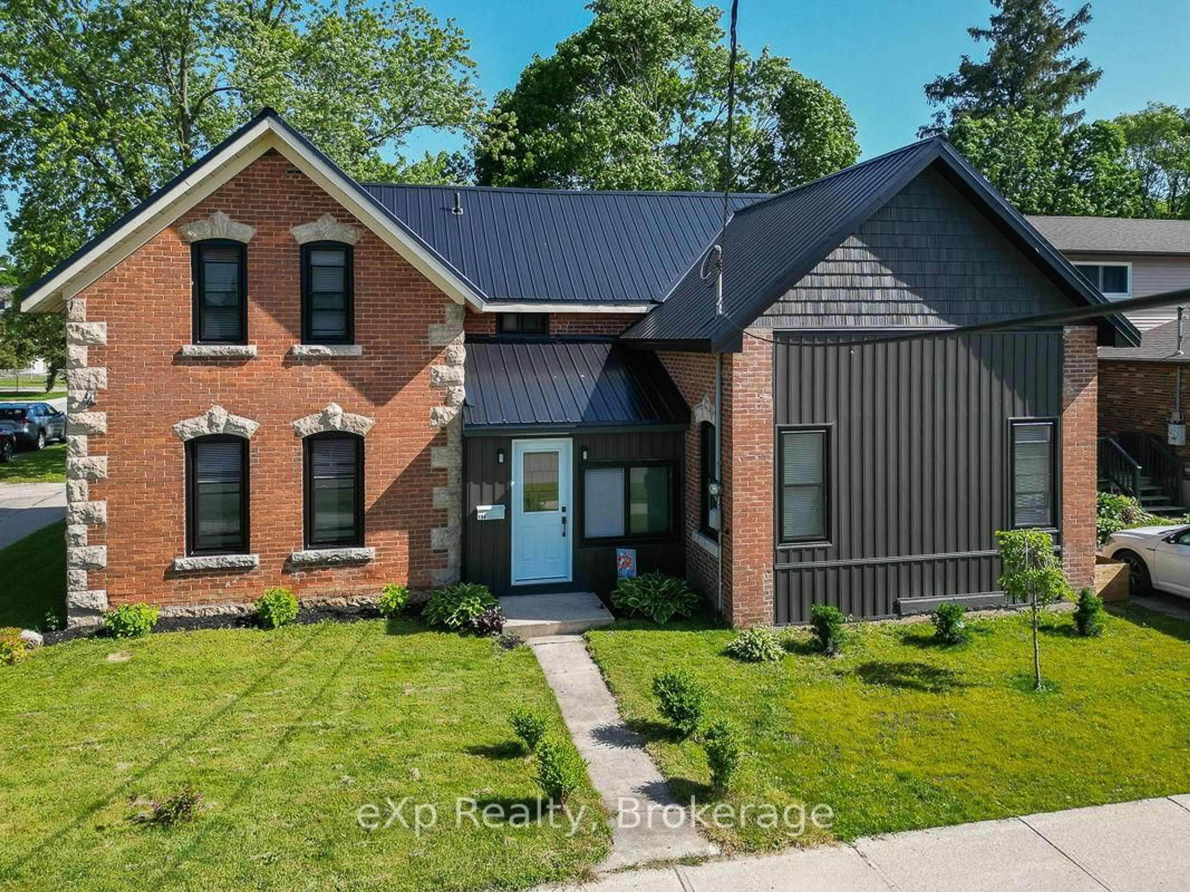 Home with brick exterior material, street for 594 10th A St, Owen Sound Ontario N4K 3R6