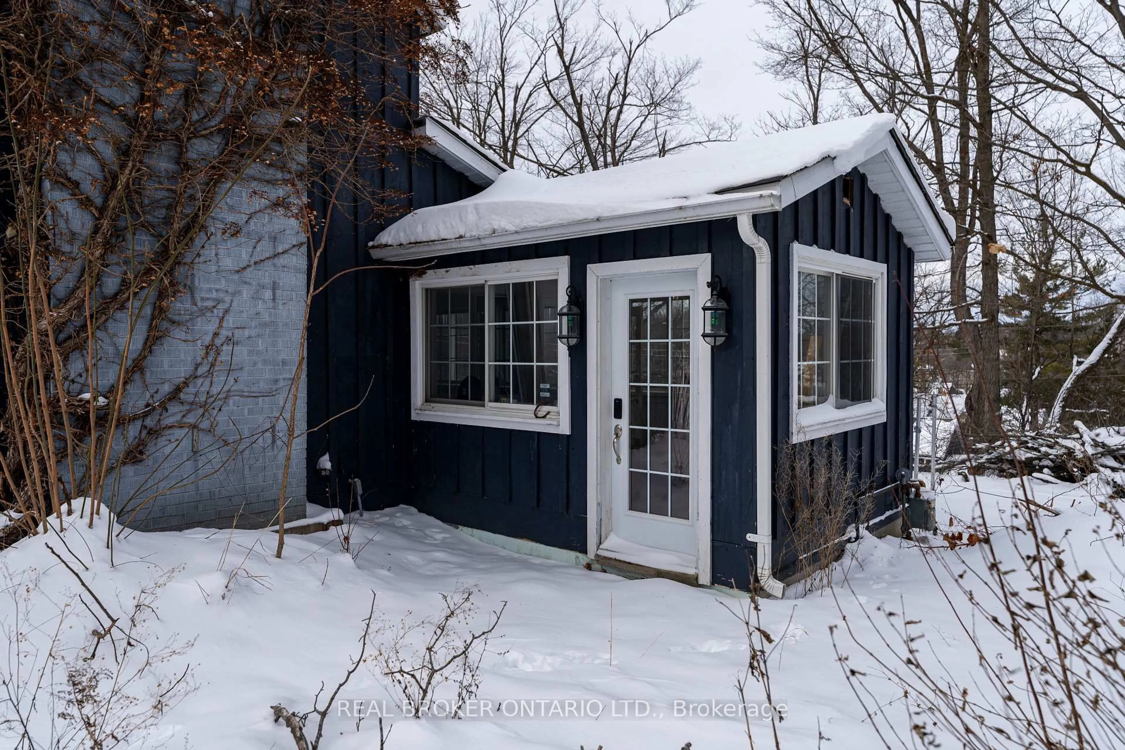Shed for 2 High St, Melancthon Ontario L0N 1J0