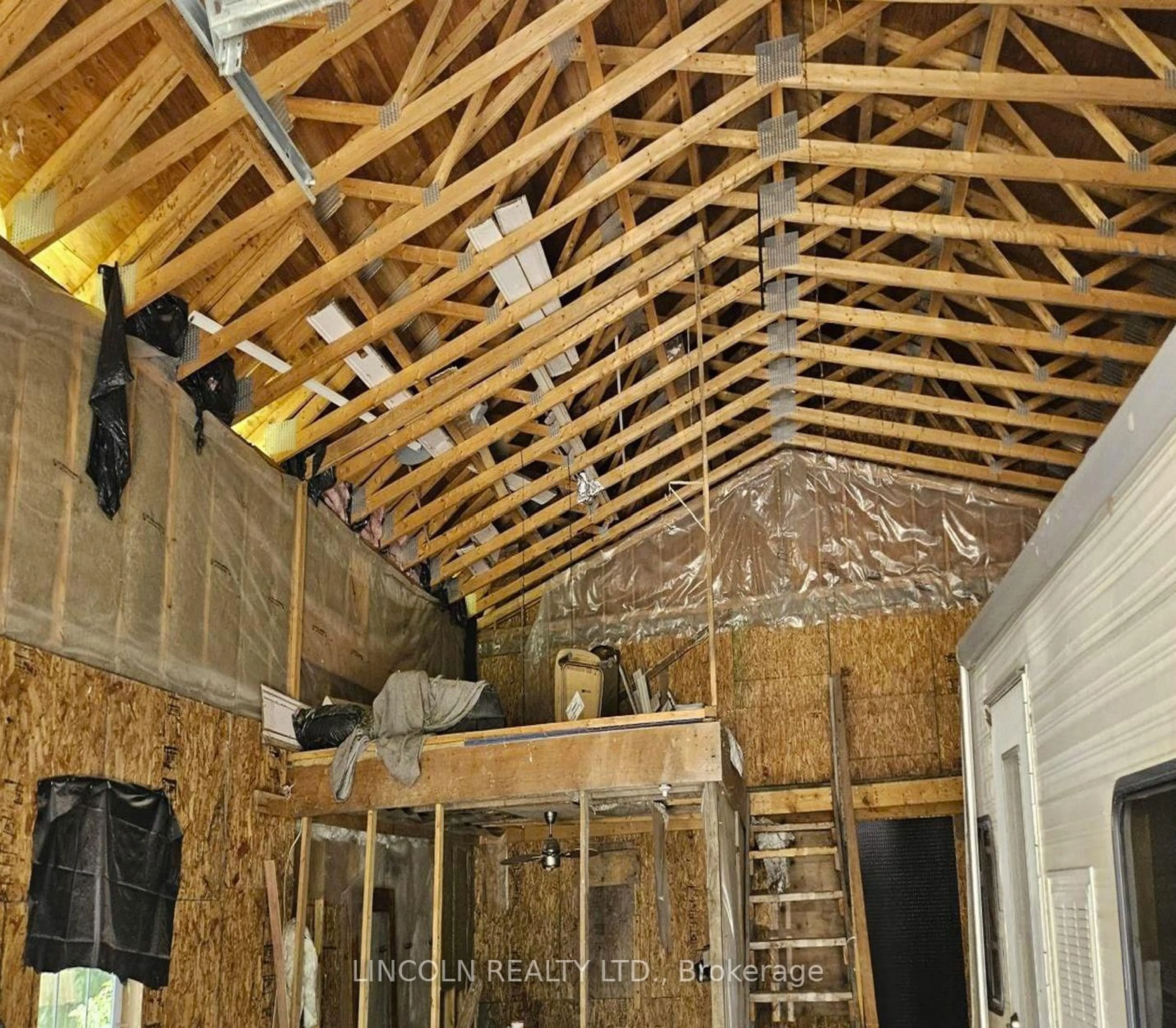 Unknown for 192 William St, North Middlesex Ontario N0M 2K0