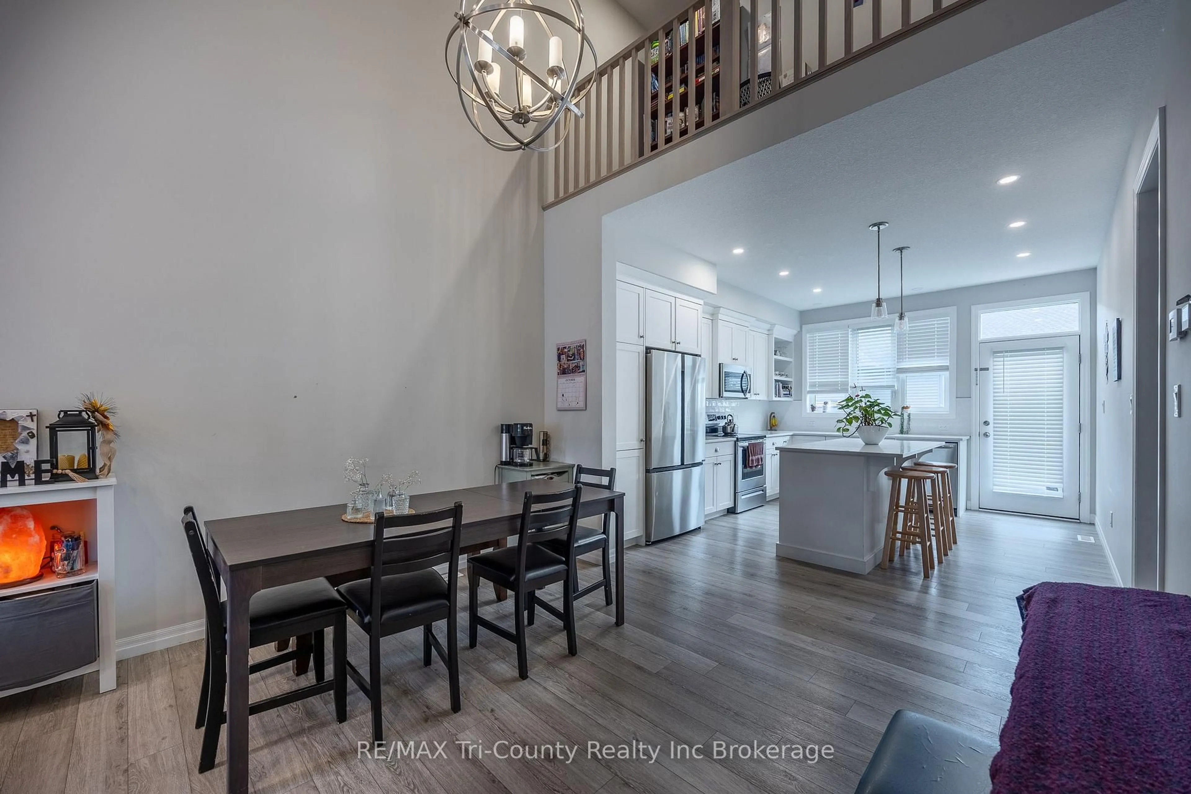 Open concept kitchen, unknown for 19 Sierra St, Tillsonburg Ontario N4G 0J2