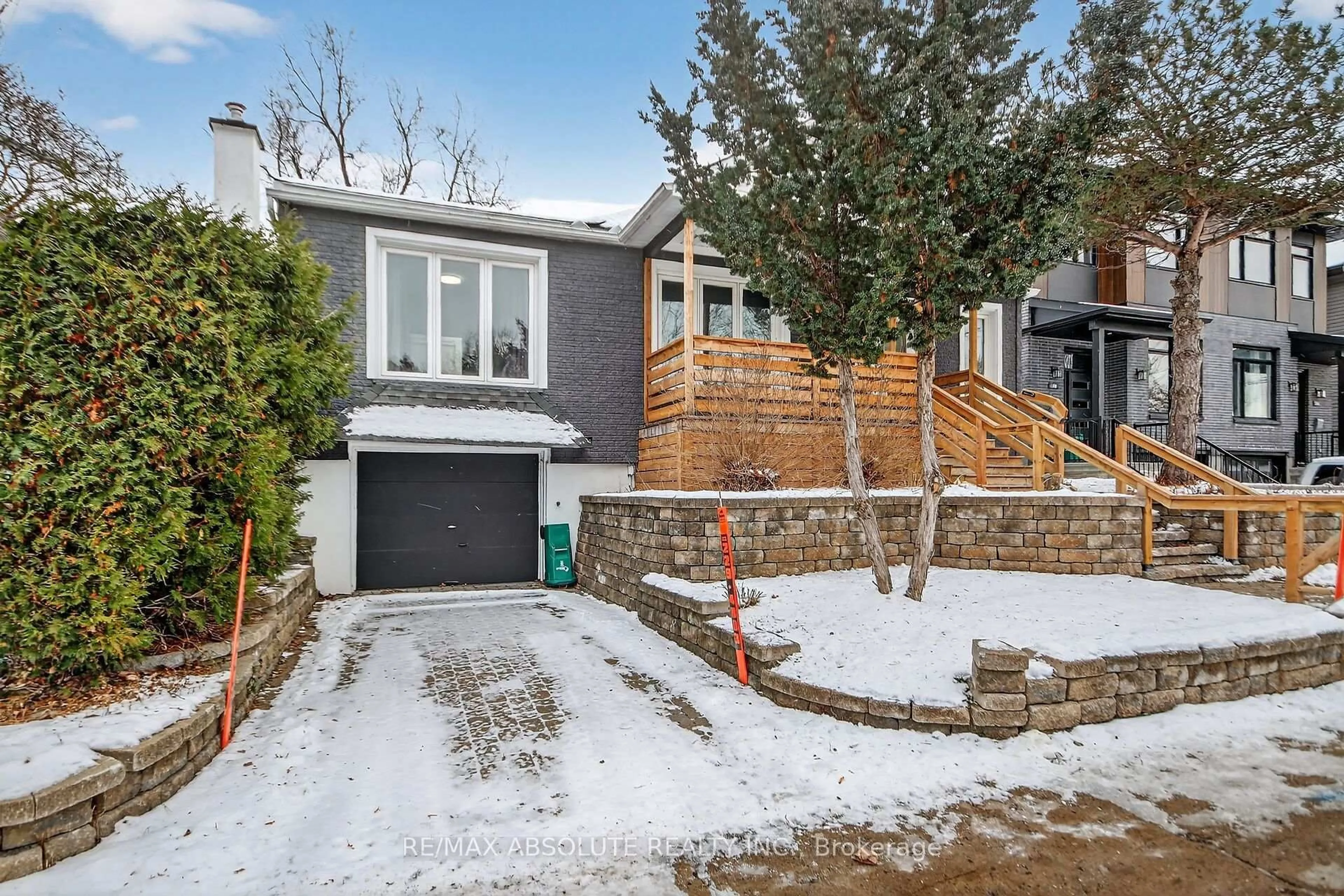 Home with brick exterior material, street for 147 LONGPRE St, Ottawa Ontario K1L 7J5