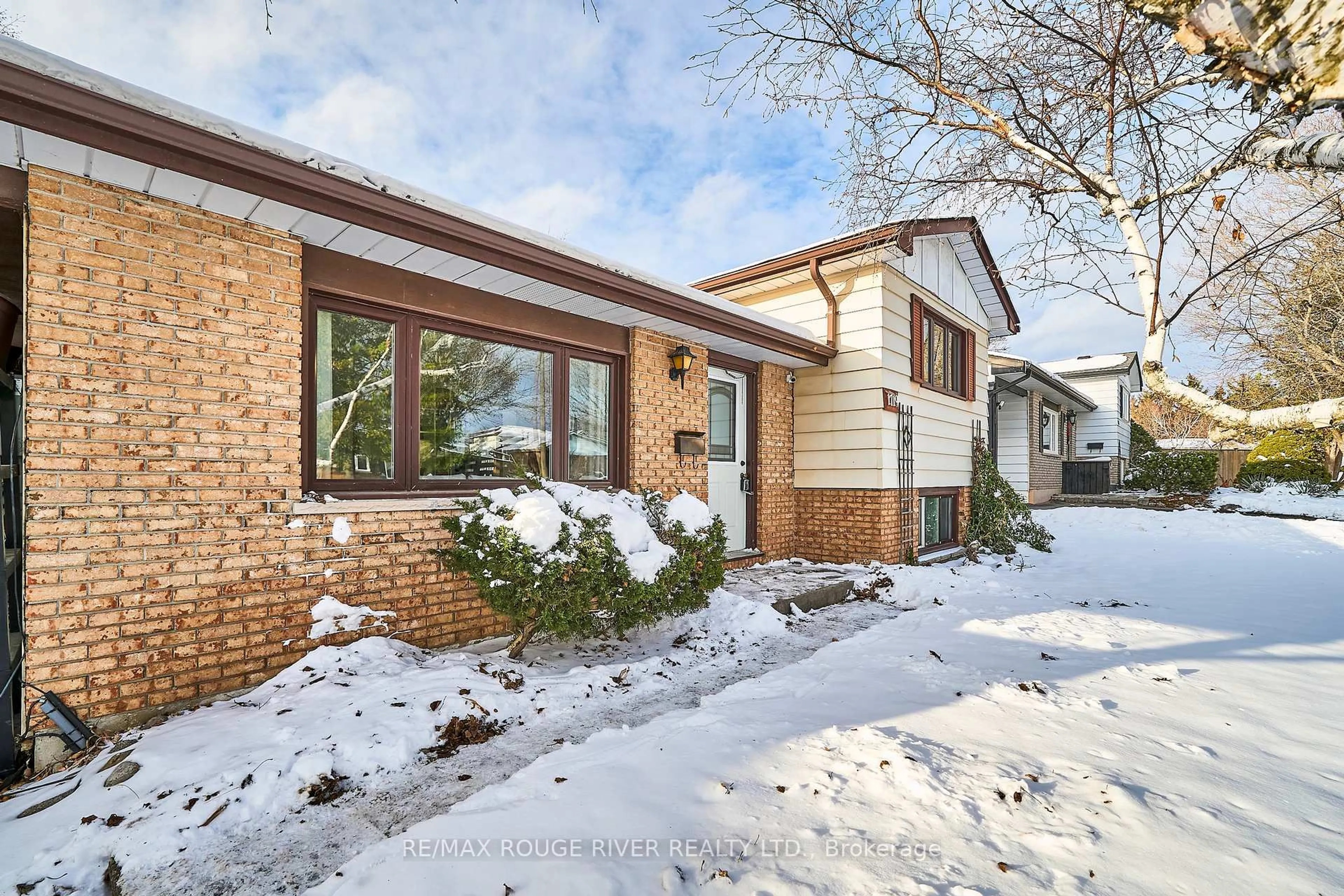 Home with brick exterior material, street for 1719 Stewartcroft Cres, Peterborough Ontario K9K 1K1