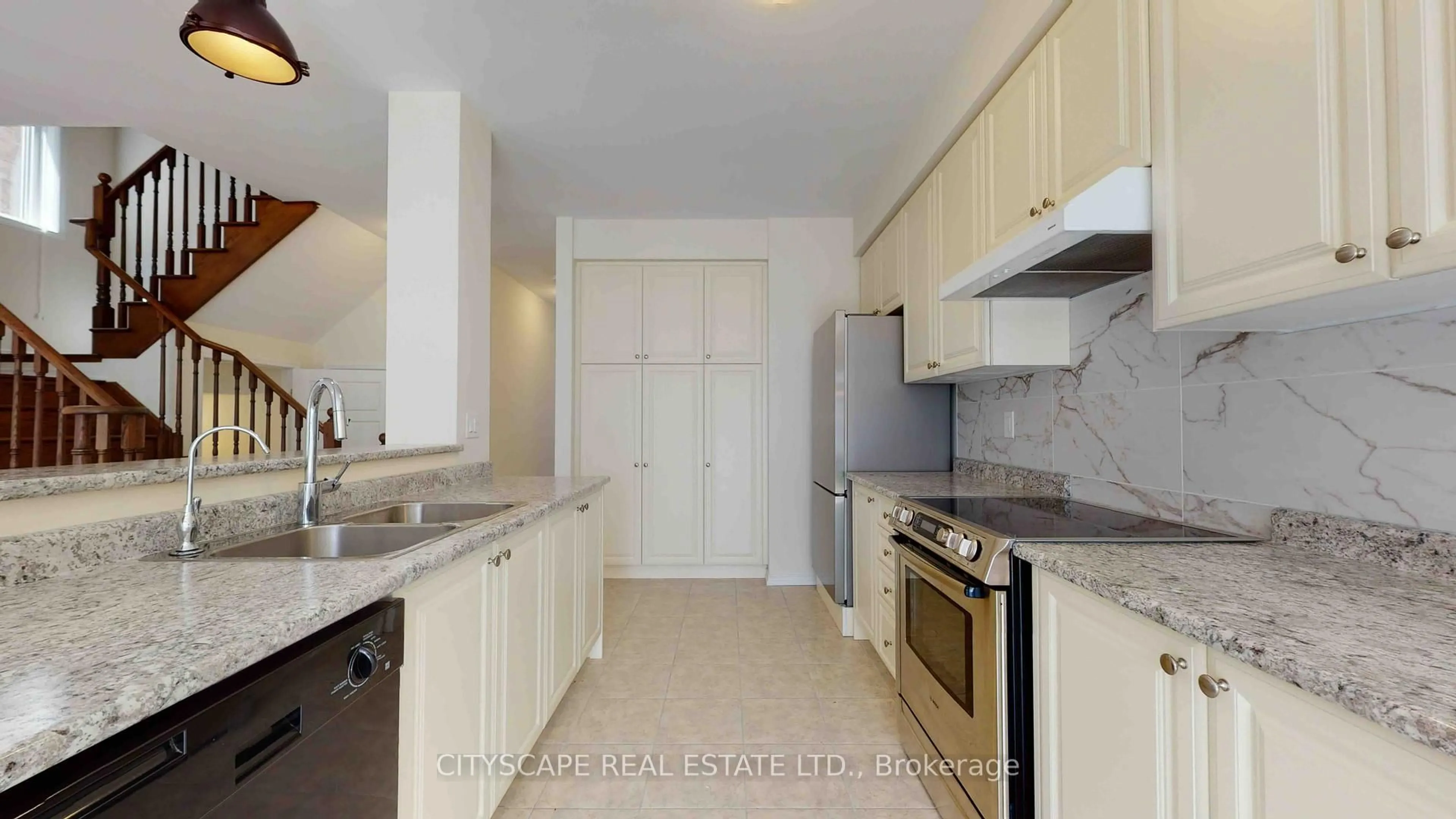 Standard kitchen, unknown for 17 Beatty Ave, Thorold Ontario L3B 5N5